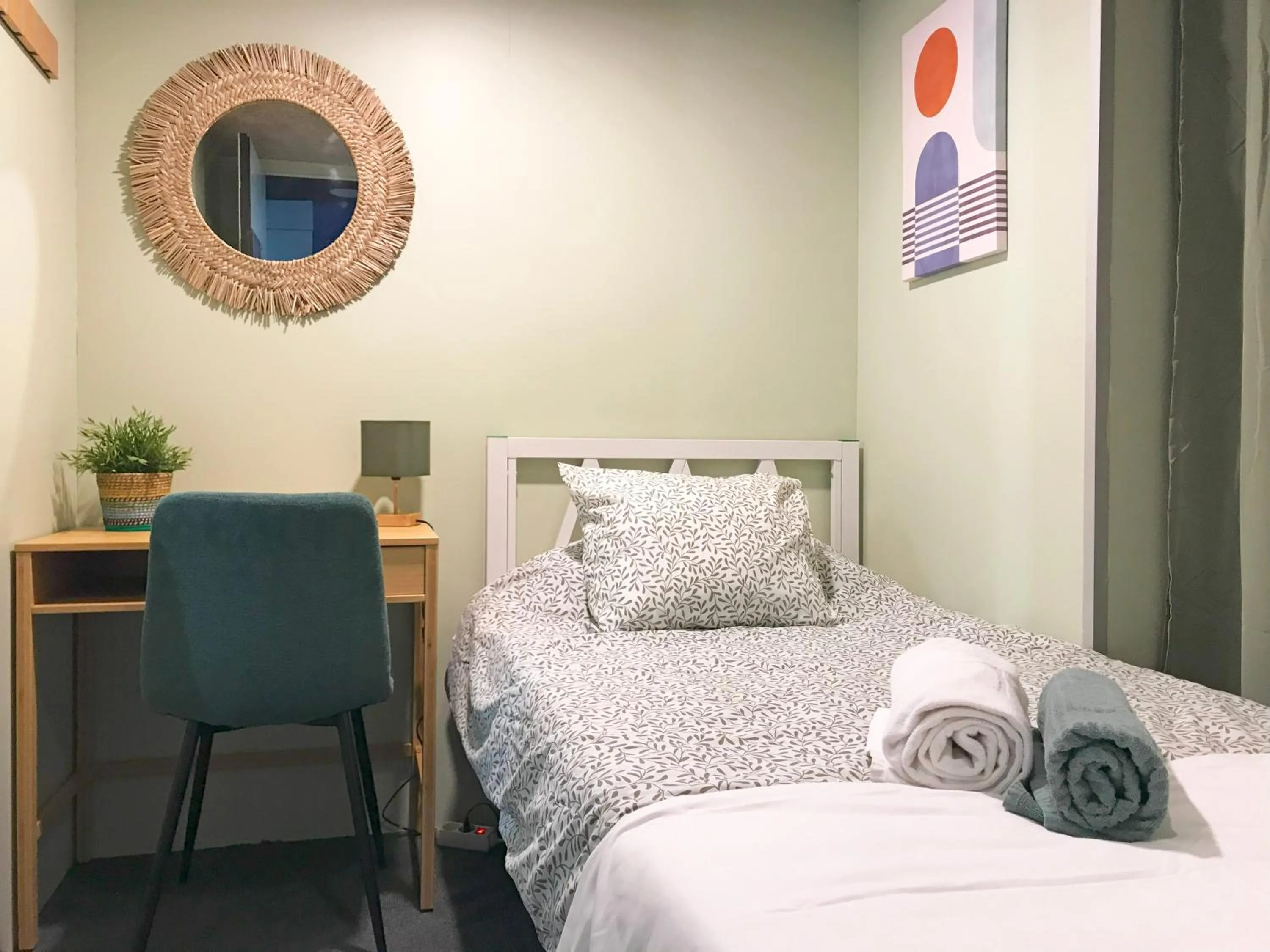 Single Room with Private Bathroom in Urbany Hostel Barcelona