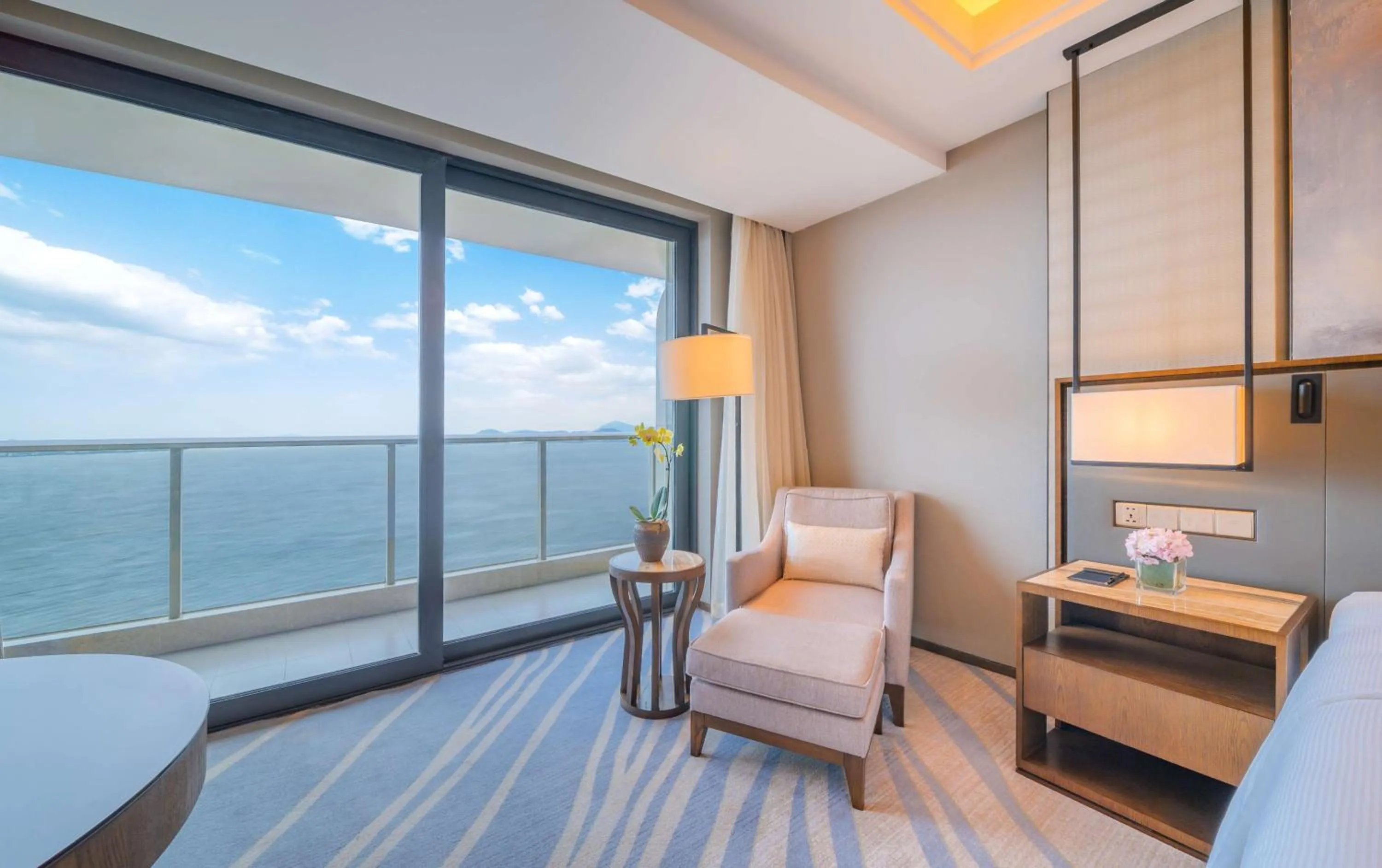 Executive Sea View Twin Room   in Hilton Zhoushan