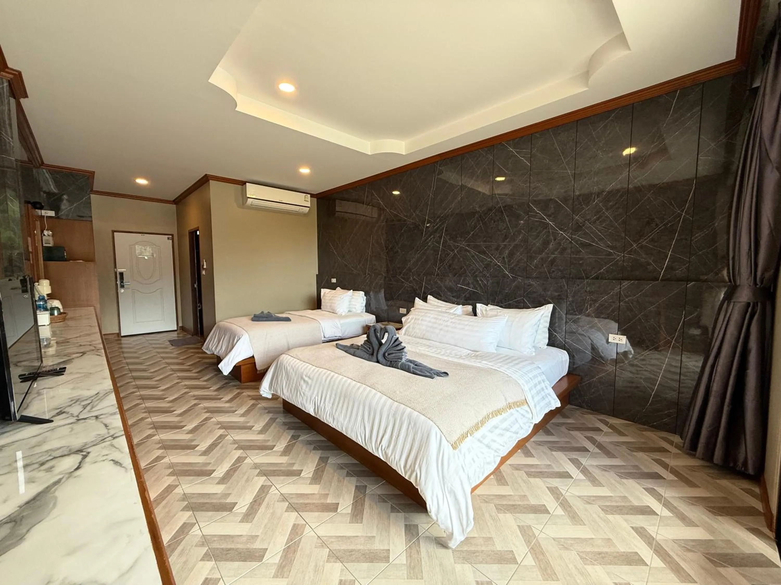 Standard Triple Room Non-Smoking in Kai Bae Beach Resort Koh Chang