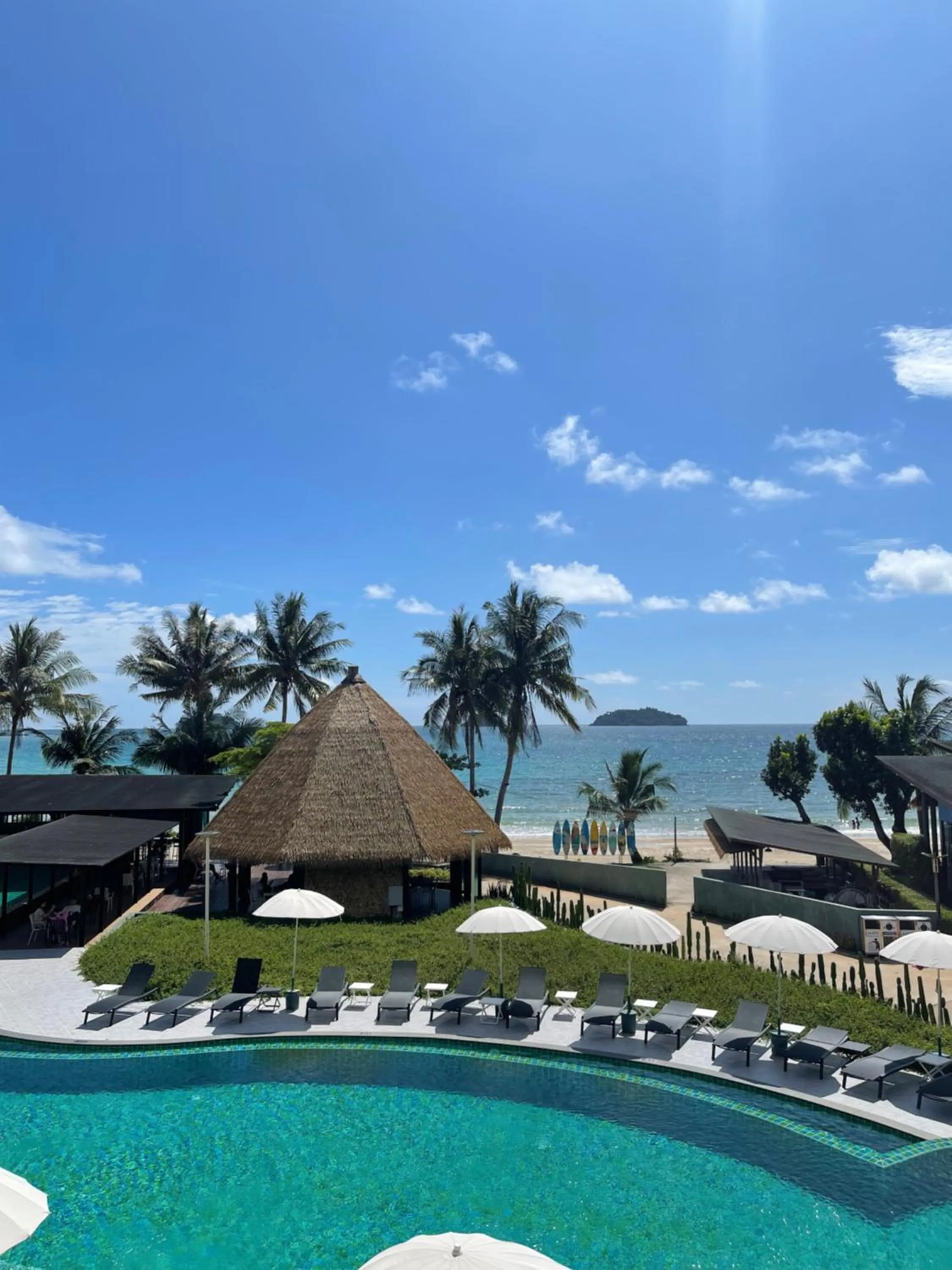 Superior Pool View Room in Kai Bae Beach Resort Koh Chang