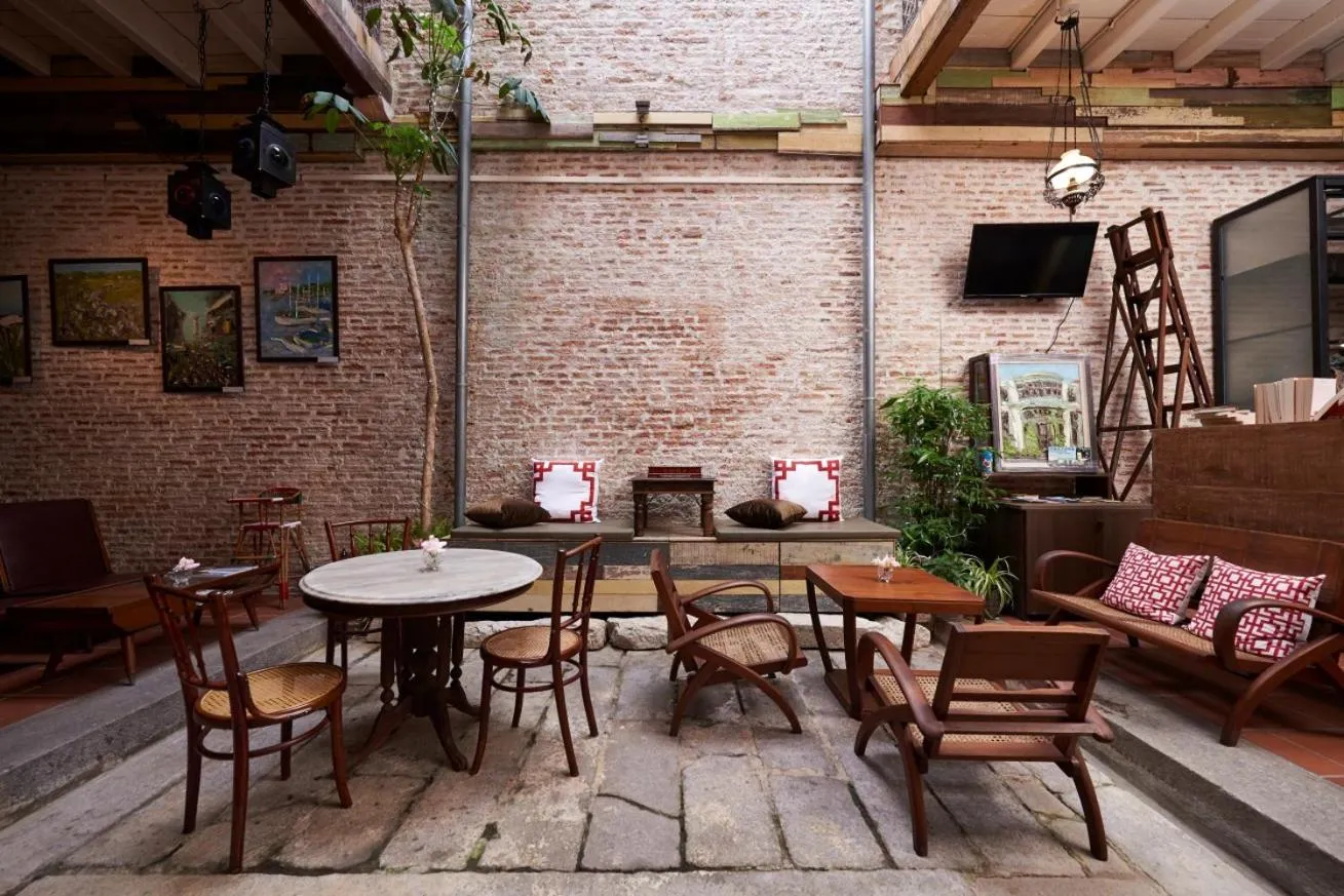 Courtyard Duplex Suite in You Le Yuen