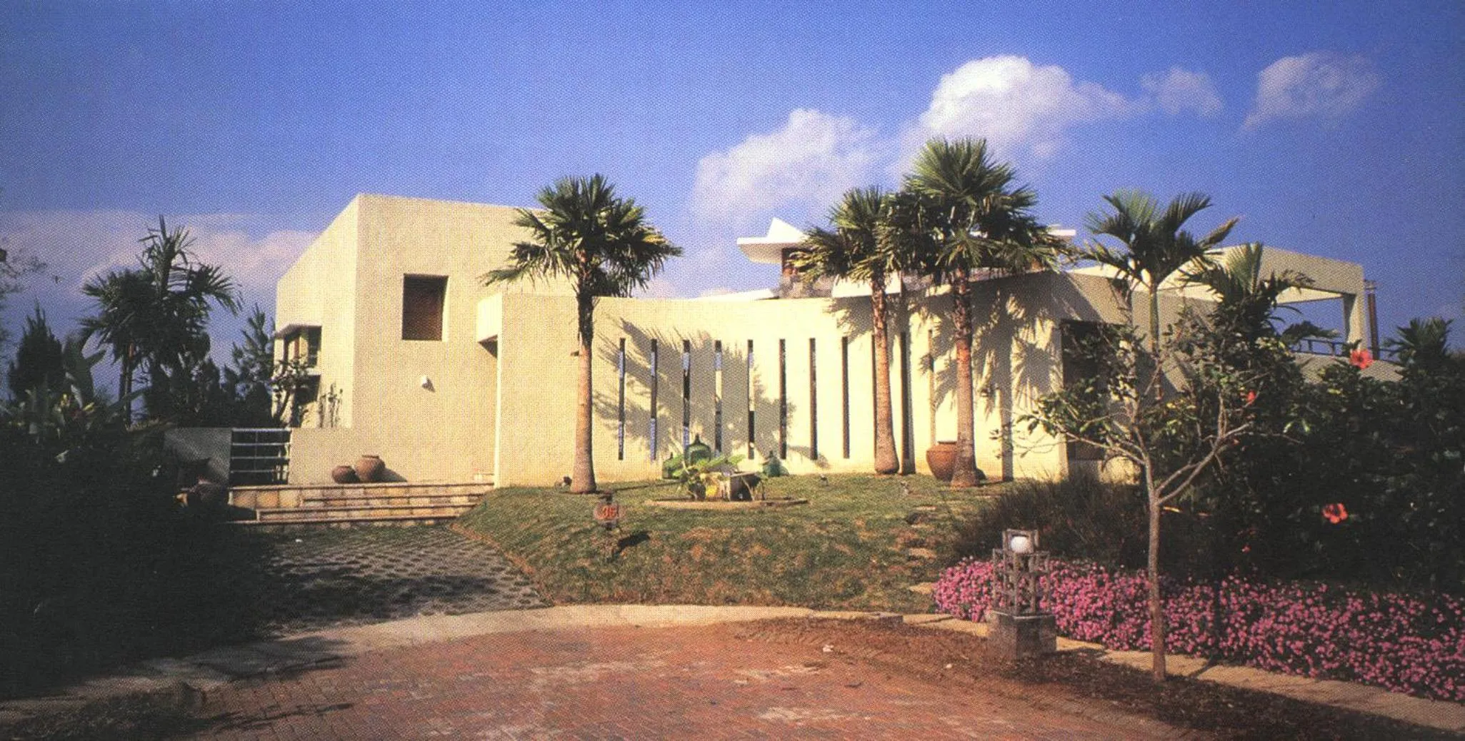 Three-Bedroom Villa in Villa Della Scala