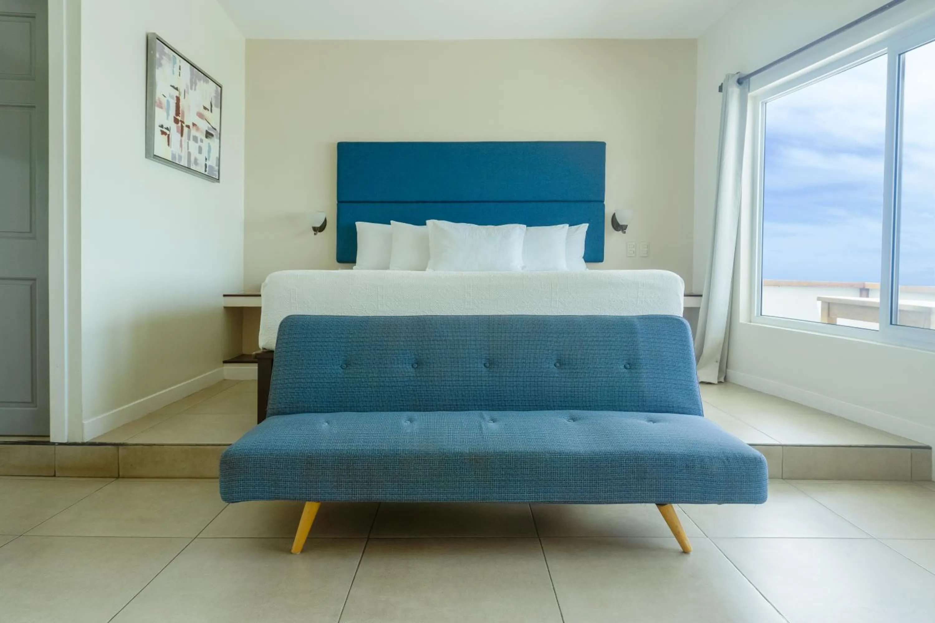 King Room with Sea View in Hotel Roca Sunzal