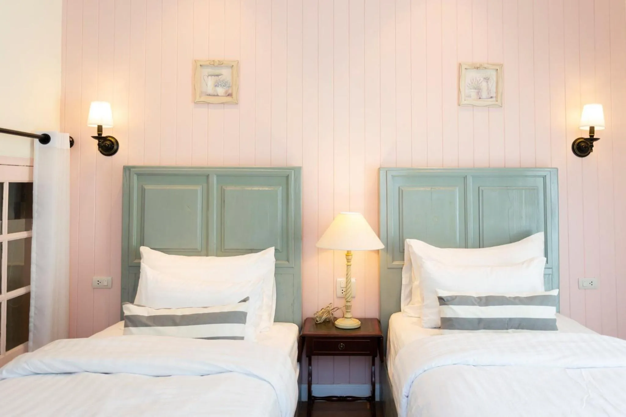 Deluxe Twin Room in Nai Suan Bed and Breakfast