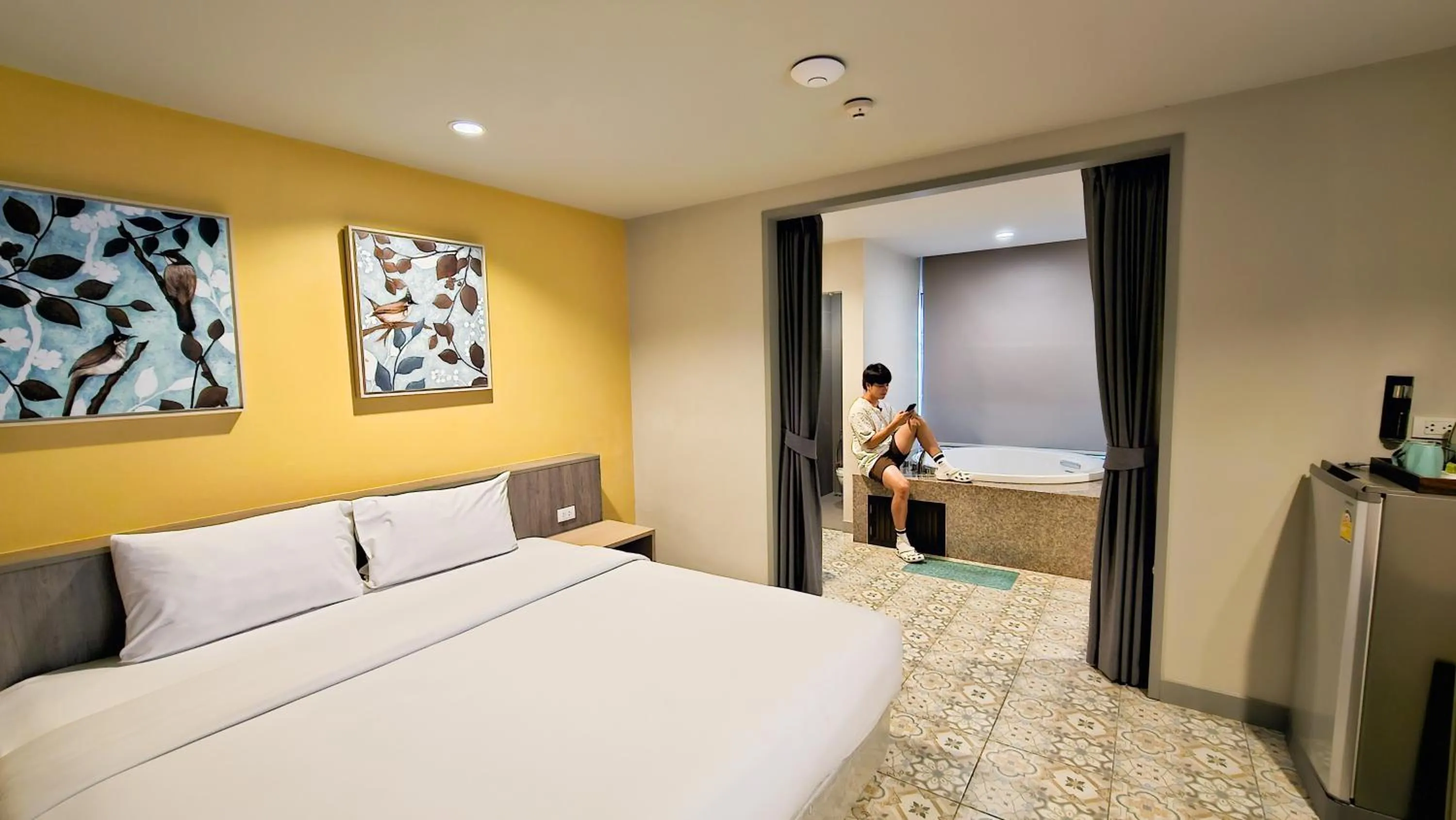 Double Room with Spa Bath in Recenta Suite Phuket Suanluang