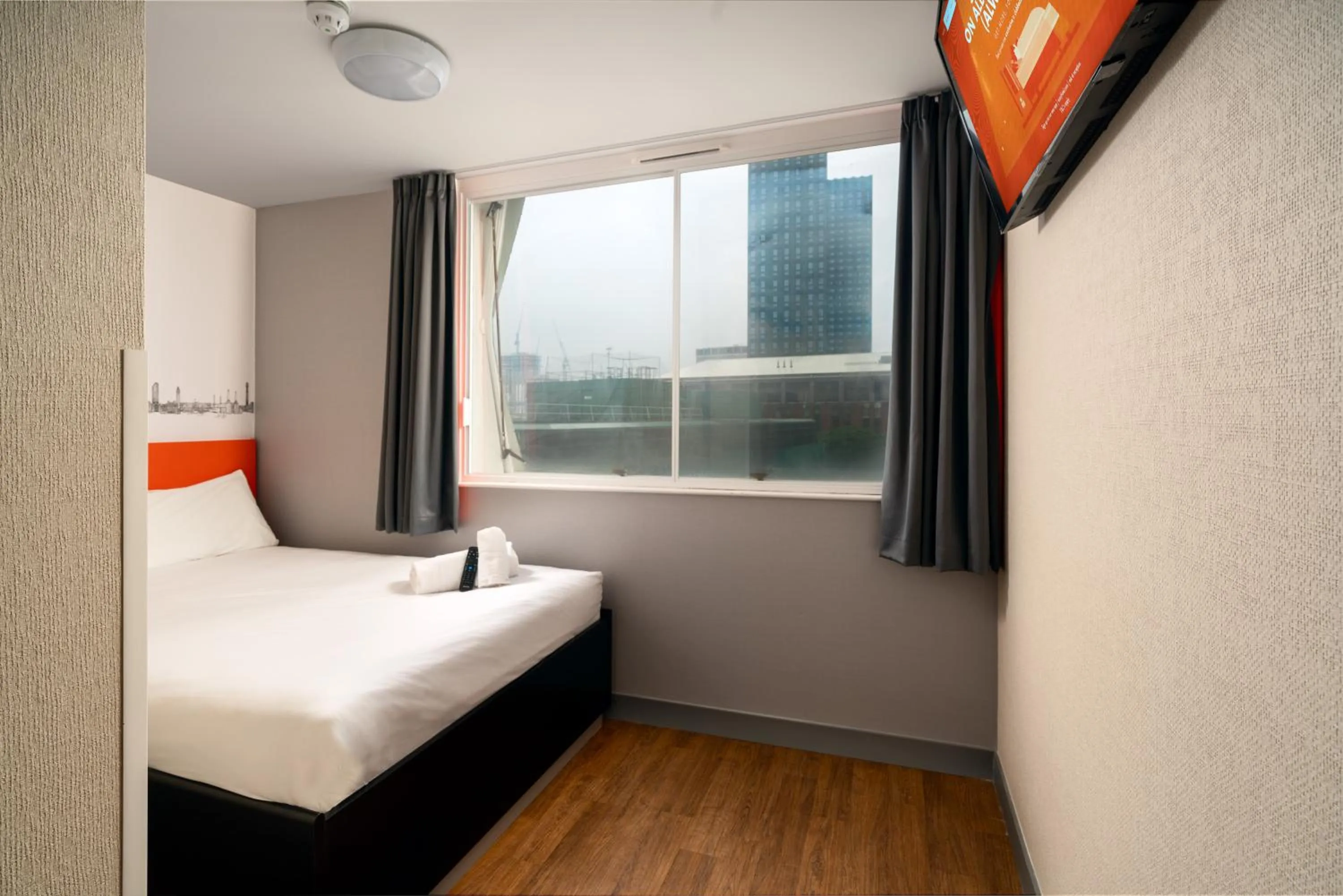 Double Room - Disability Access in easyHotel Croydon