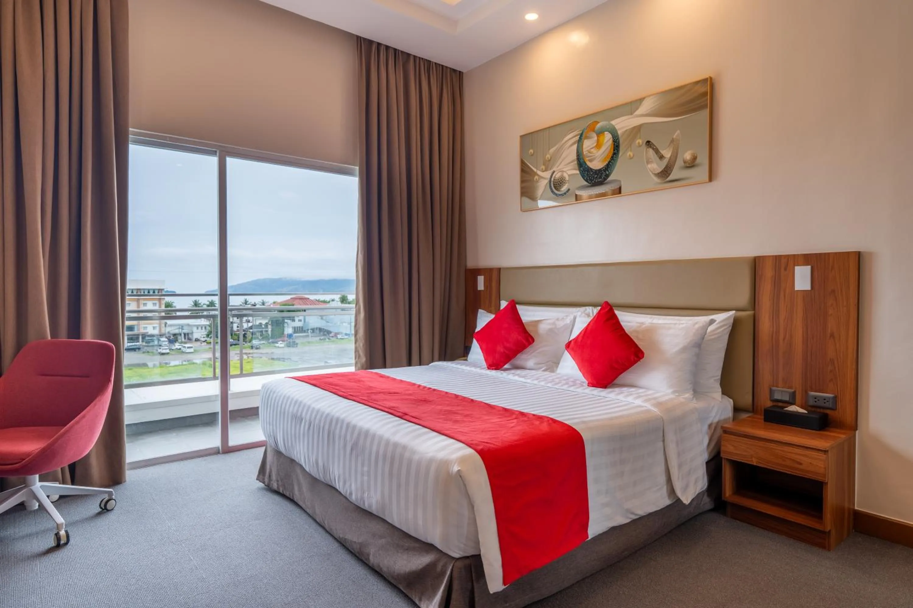 Presidential Suite with Two King Beds and Spa Bath - Non-Smoking in Best Western Plus Hotel Subic