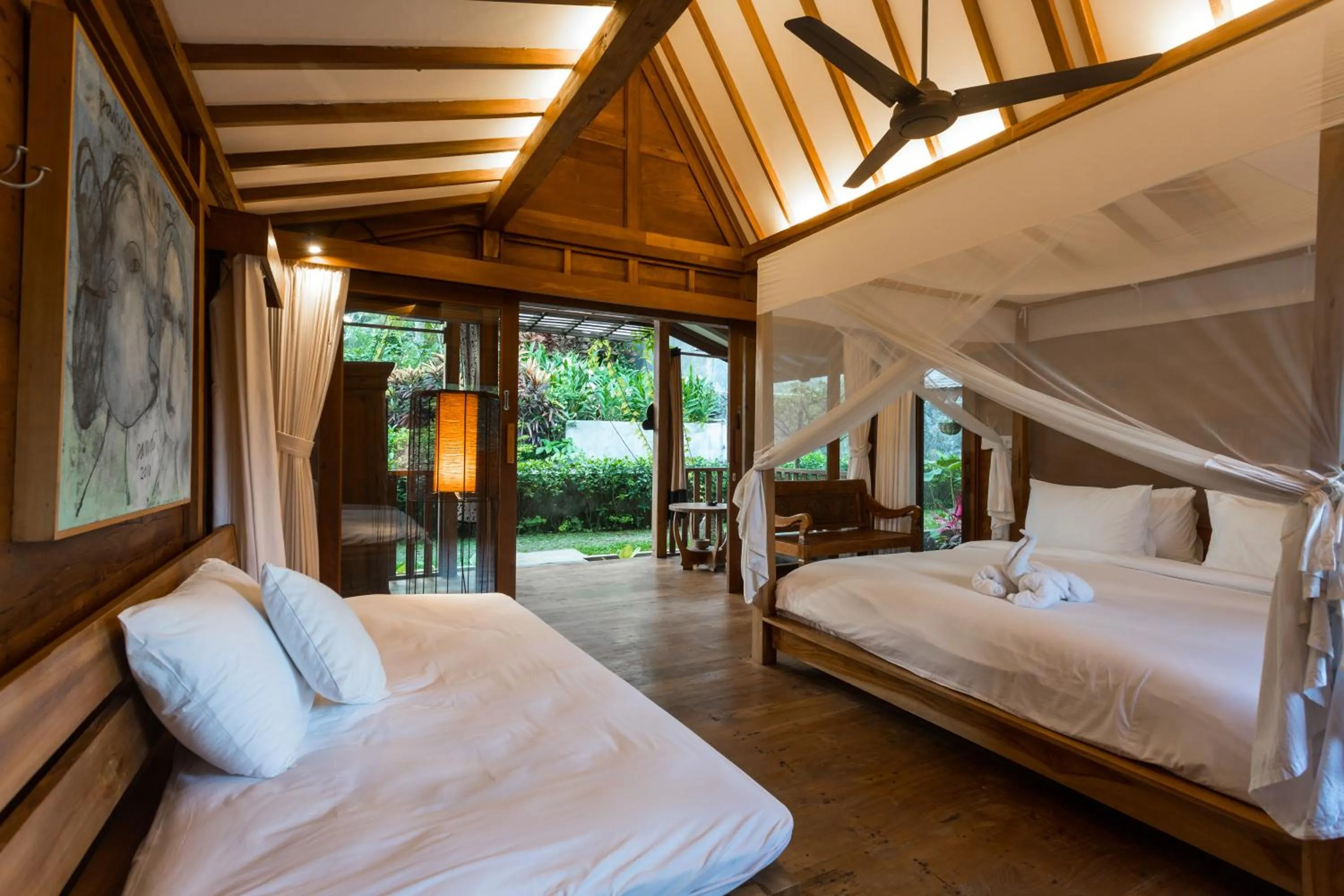 Wooden One-Bedroom Suite with Garden View in De Ubud Villas & Spa