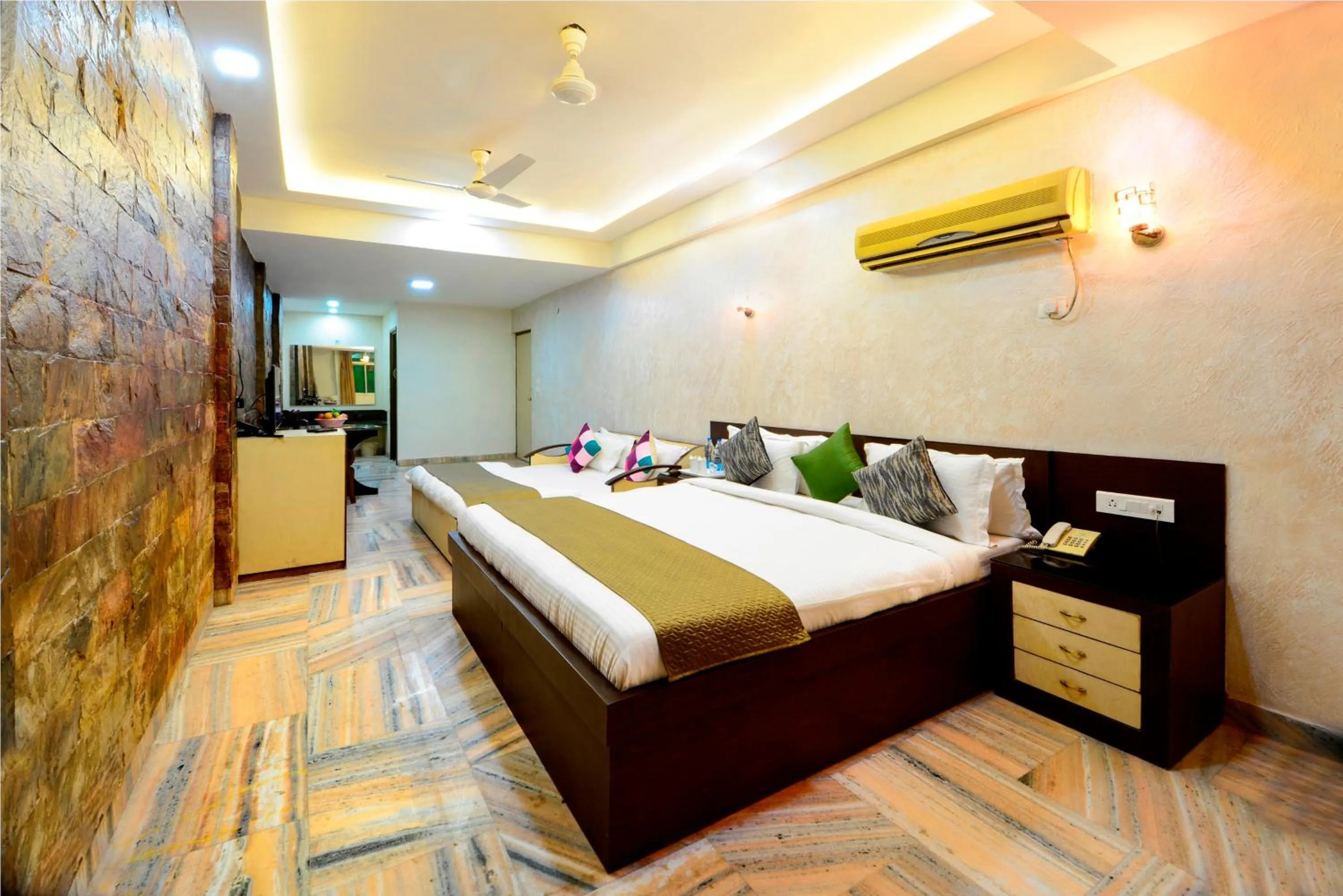 Deluxe Family Room in Hotel Ashish Palace