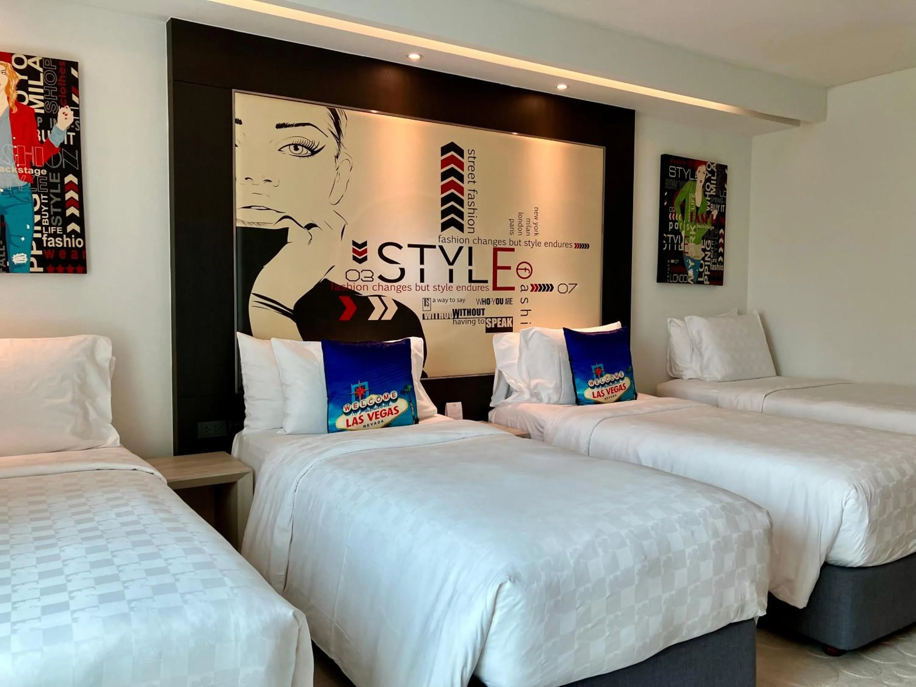 Quadruple Room in Hotel Clover Asoke - SHA Extra Plus