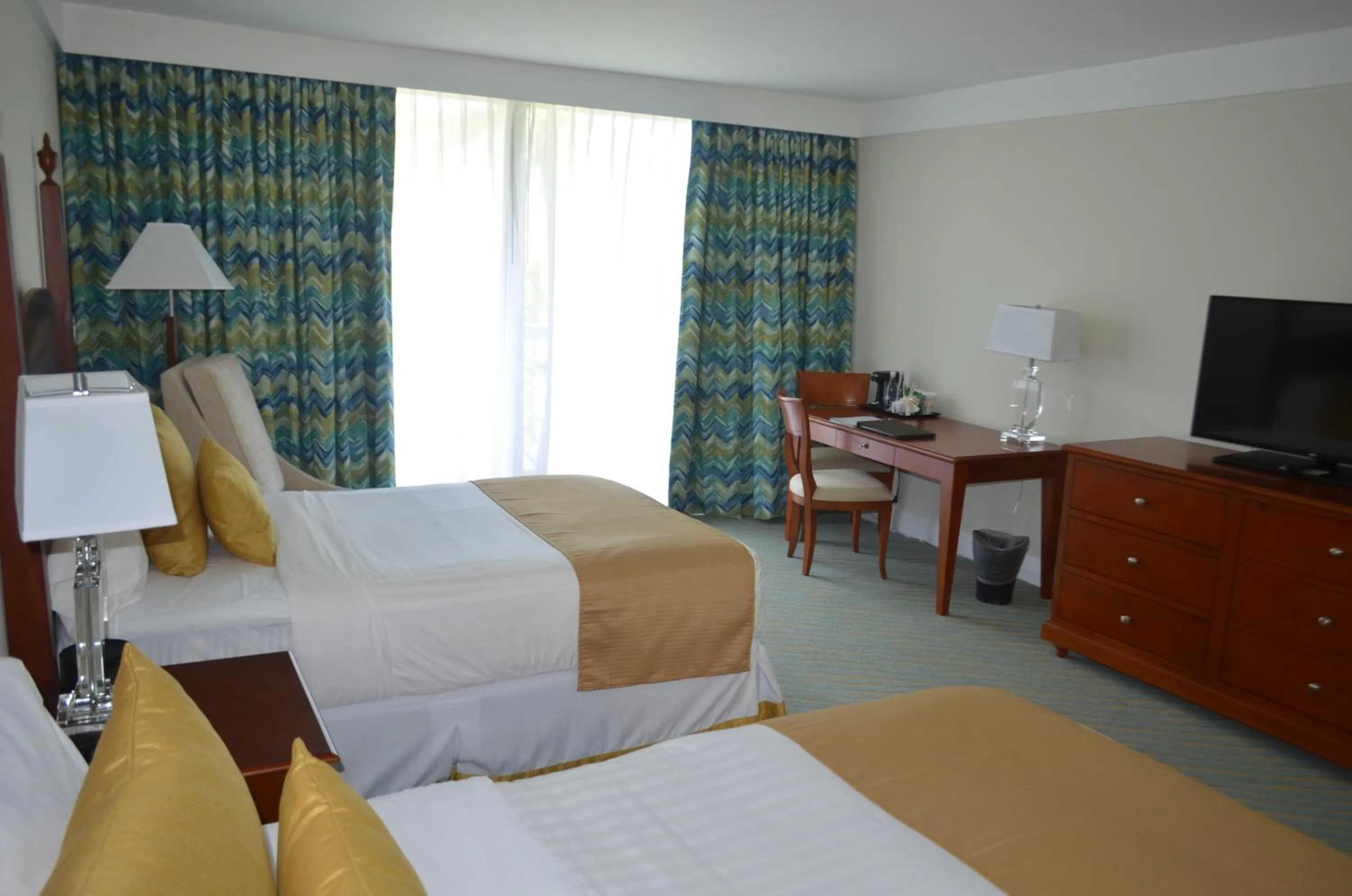 Double Room with Harbor View - single occupancy in Lighthouse Pointe at Grand Lucayan Resort