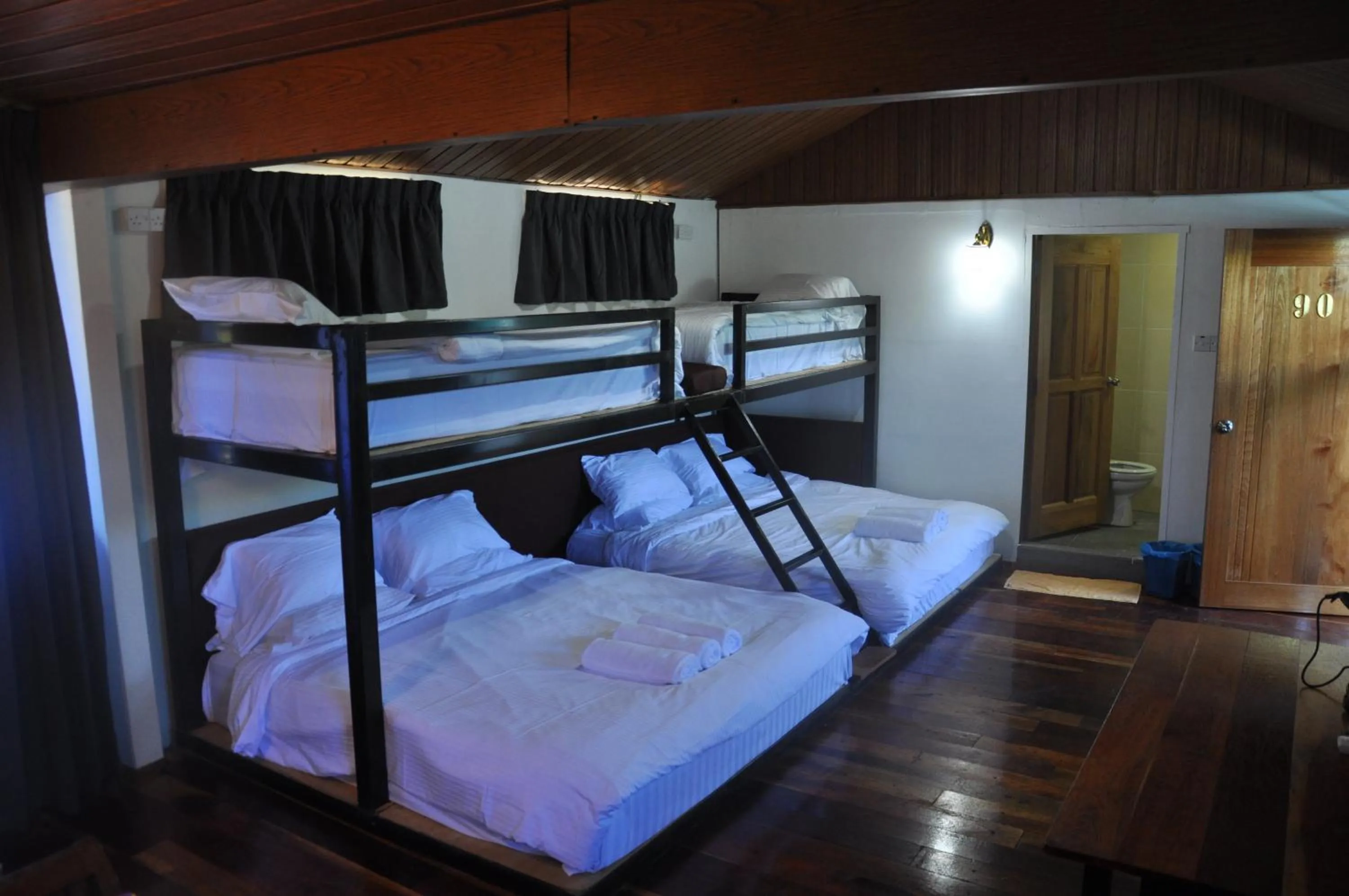 Family Room with Mountain View in Joe Fisherman Inn