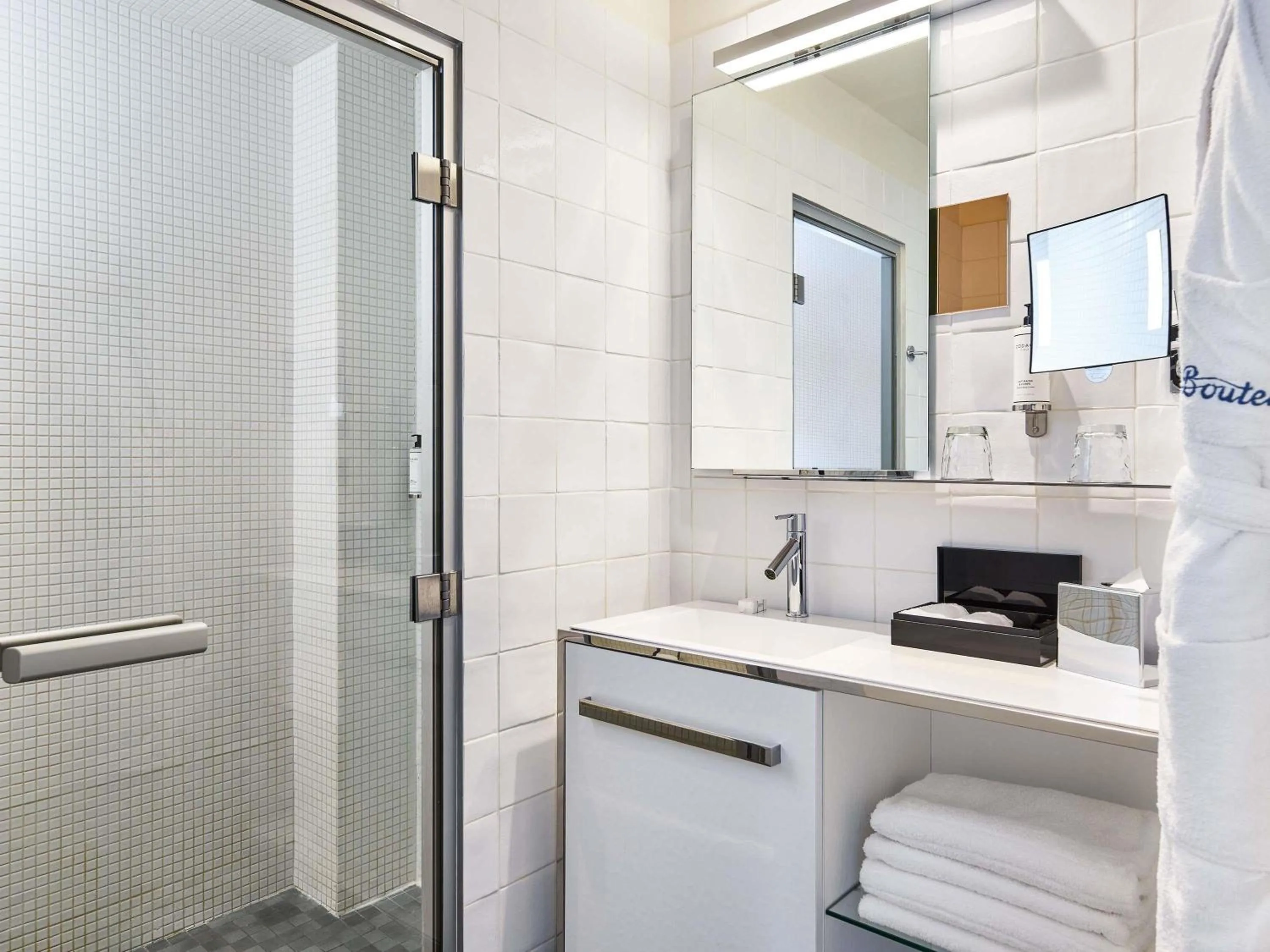 Junior King Suite - Non-Smoking in Boutet Bastille Hotel Paris - MGallery Collection