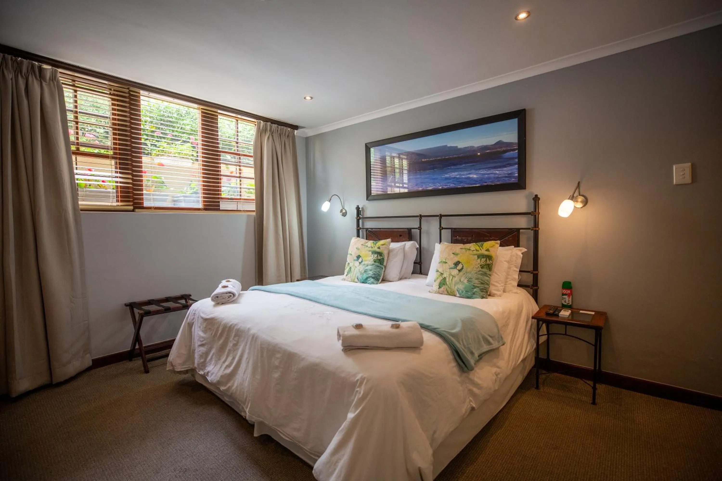  Standard Double  Room in Sundown Manor Guest House