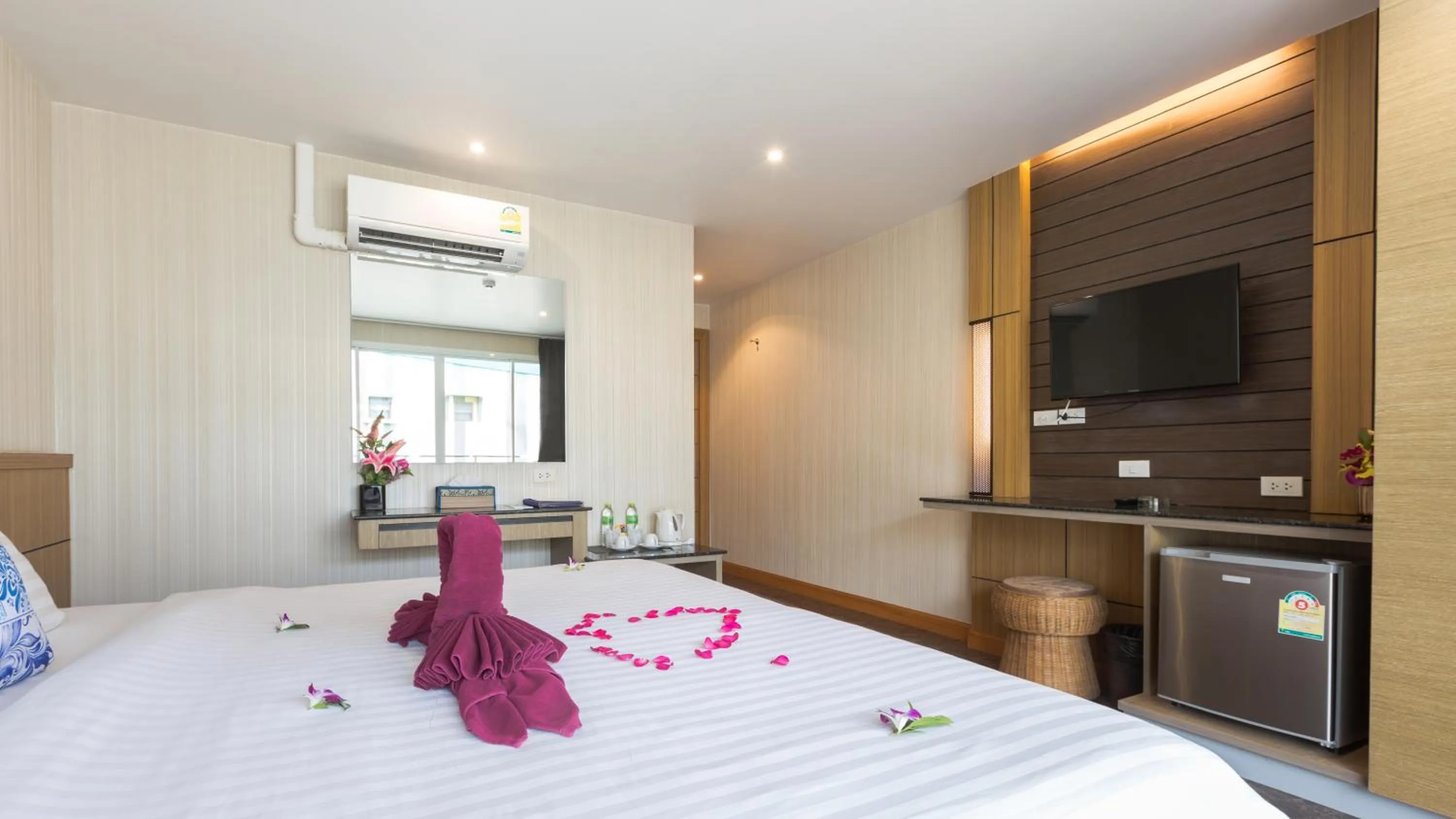 Double or Twin Room with Side Sea View in Anda Beachside Hotel