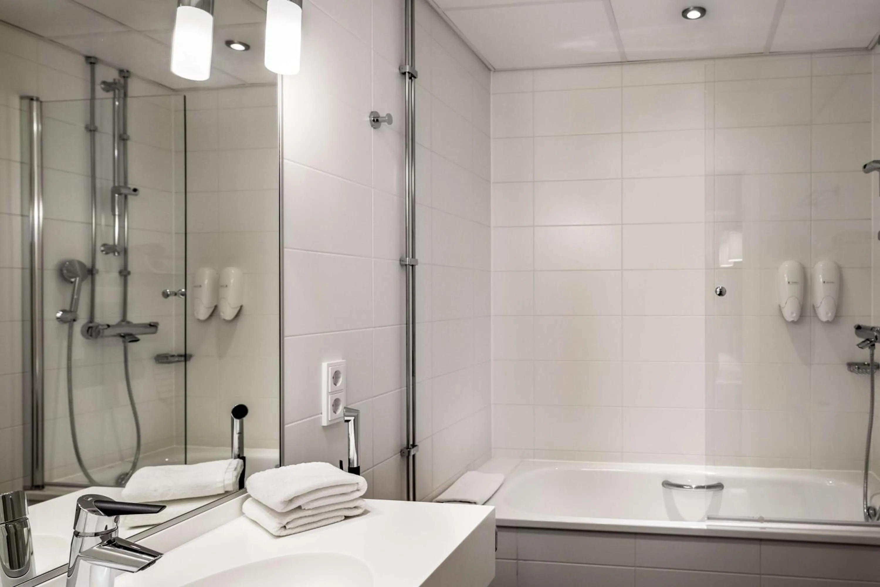 Standard Twin Room in Scandic Meilahti