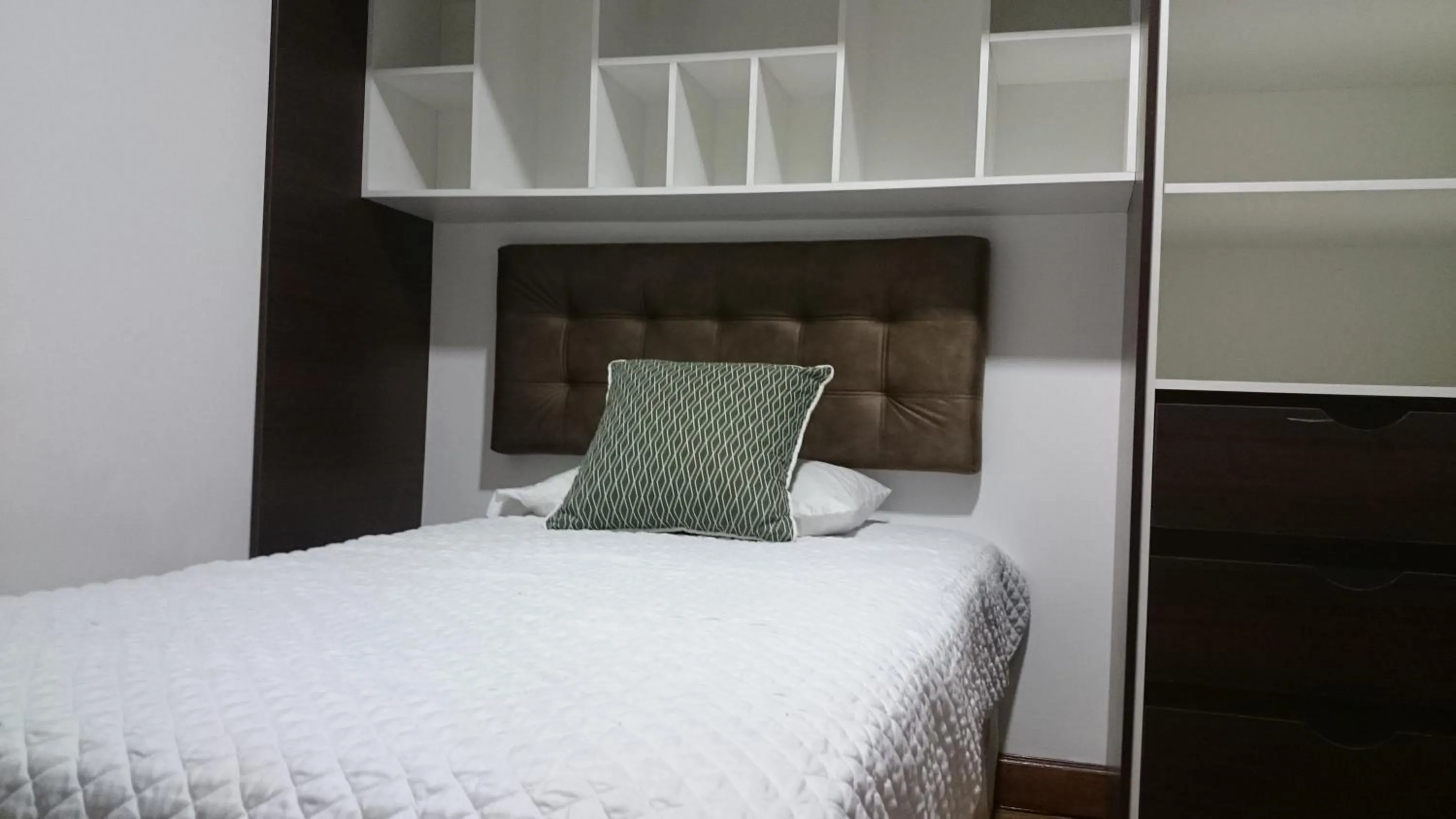 Single Room - single occupancy in Hotel + Arte