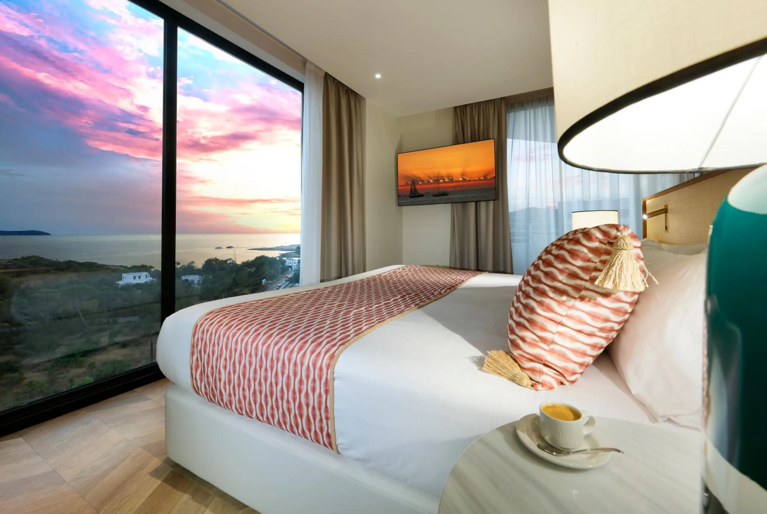 Suite with Panoramic Sea View in TRS Ibiza Hotel - Adults Only