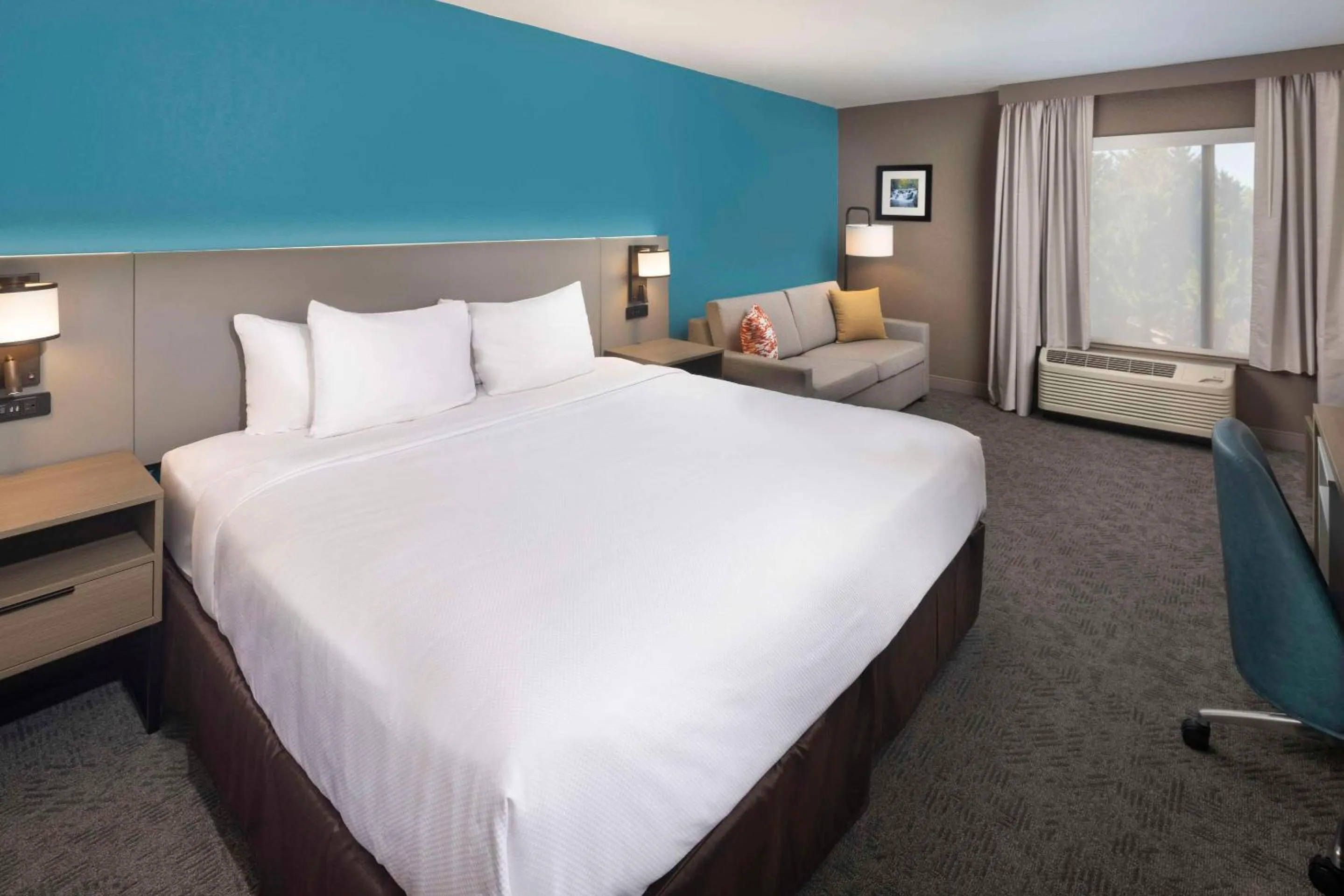 King Suite - Non Smoking in Comfort Inn & Suites Dahlonega University Area