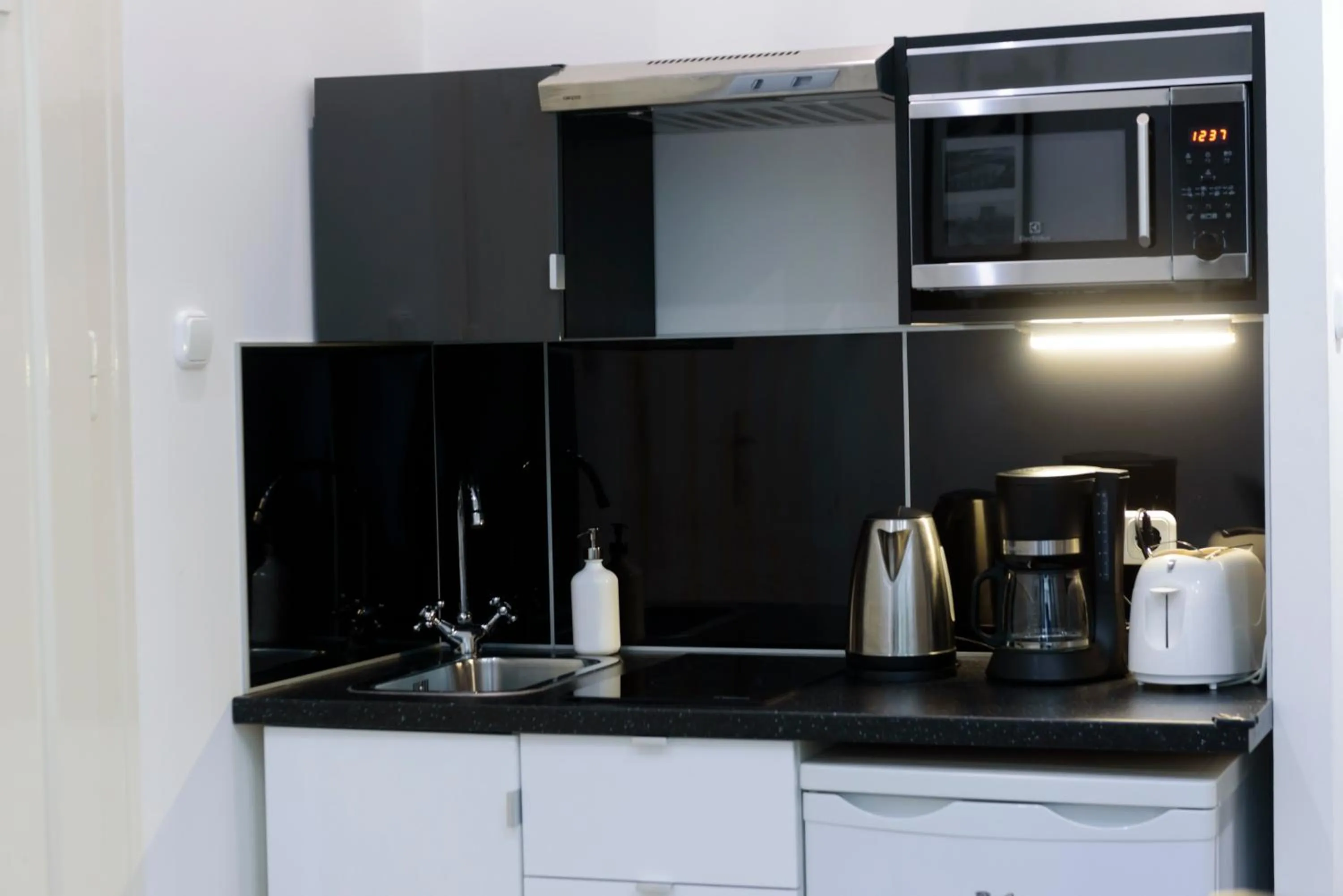 Deluxe Apartment (4 Adults) in Váci Street Downtown Apartments