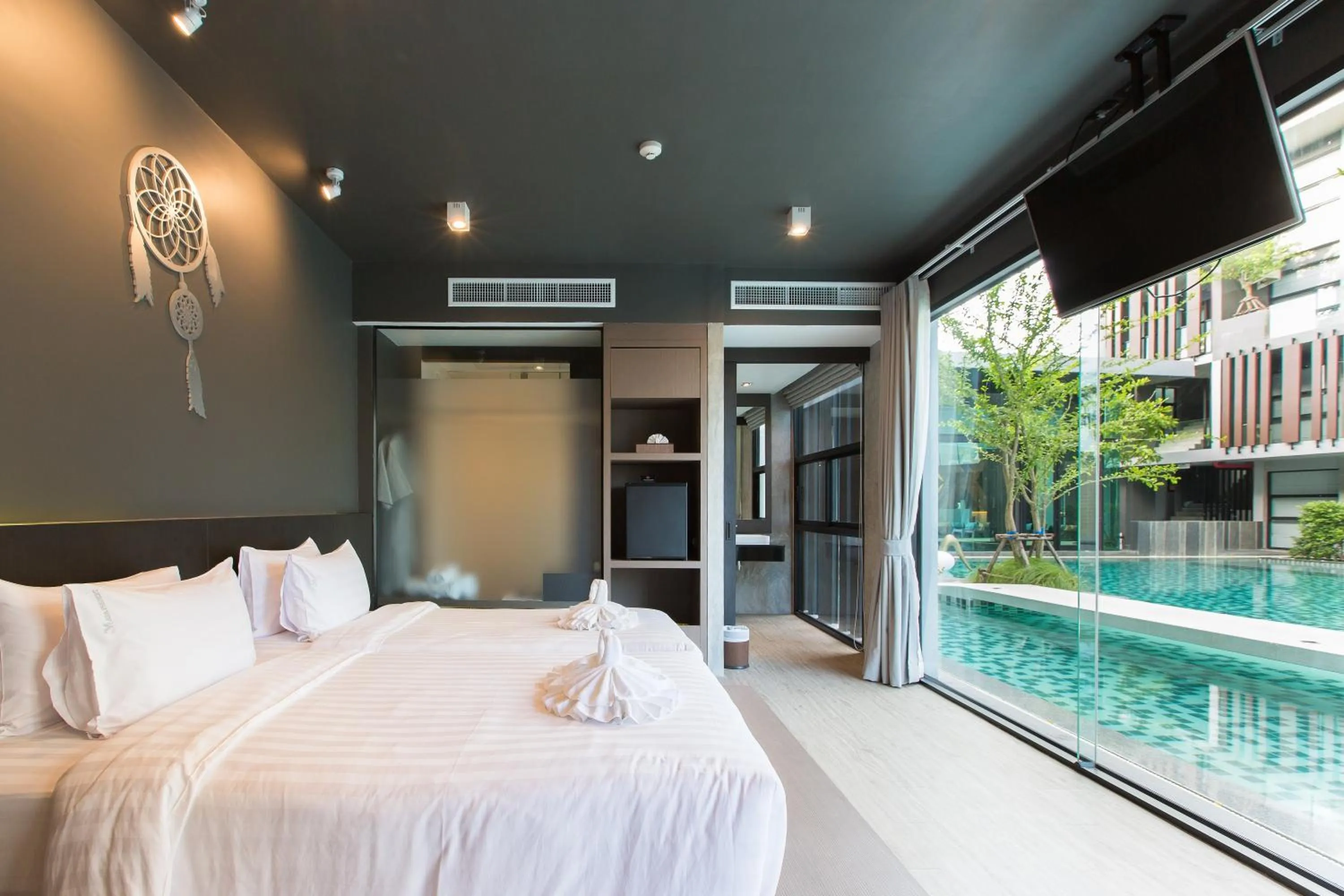 Grand Deluxe Double Room with Pool Access in Maya Phuket Airport Hotel-Naiyang Beach