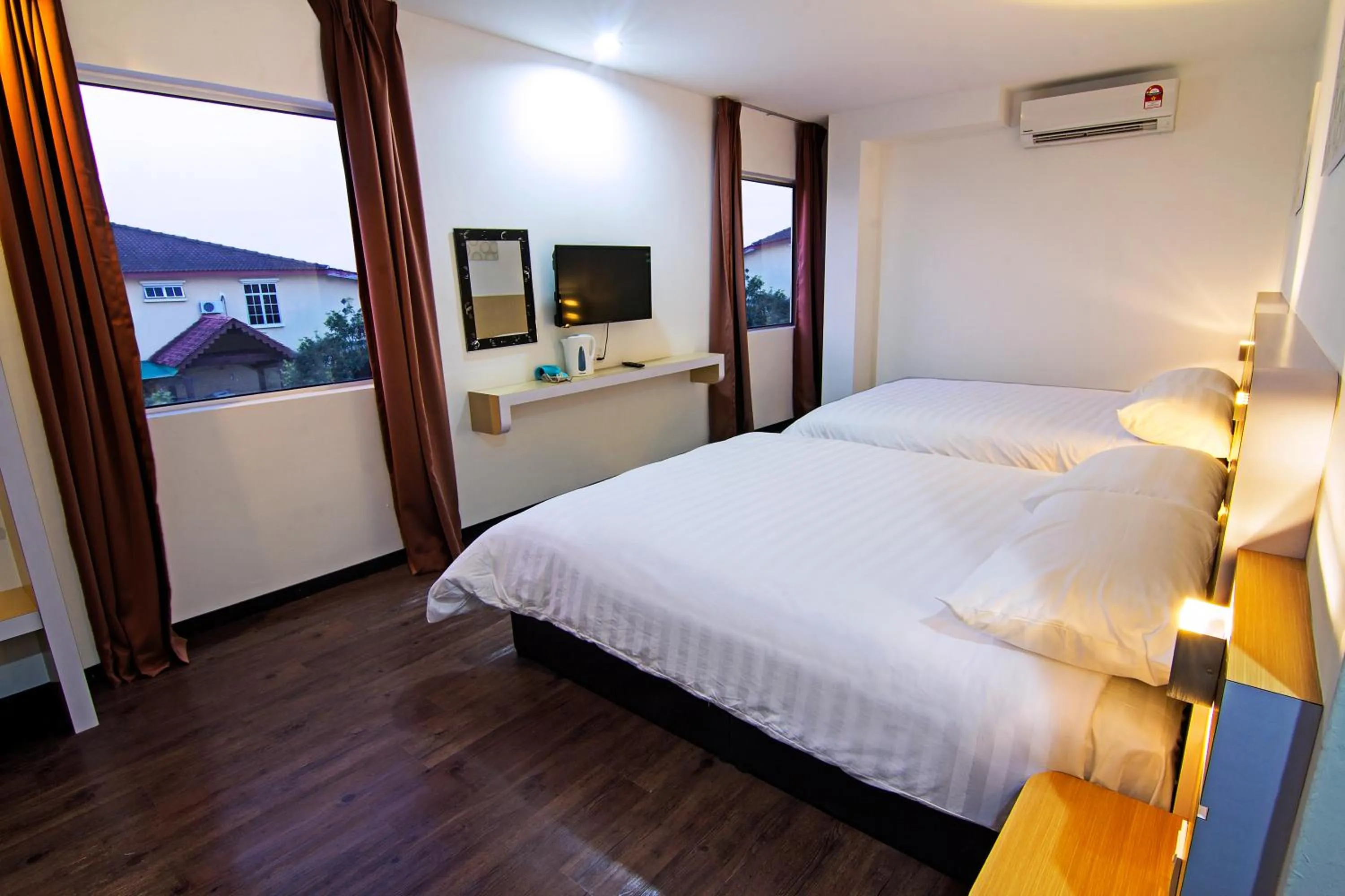 Family Room in Thanks Hotel