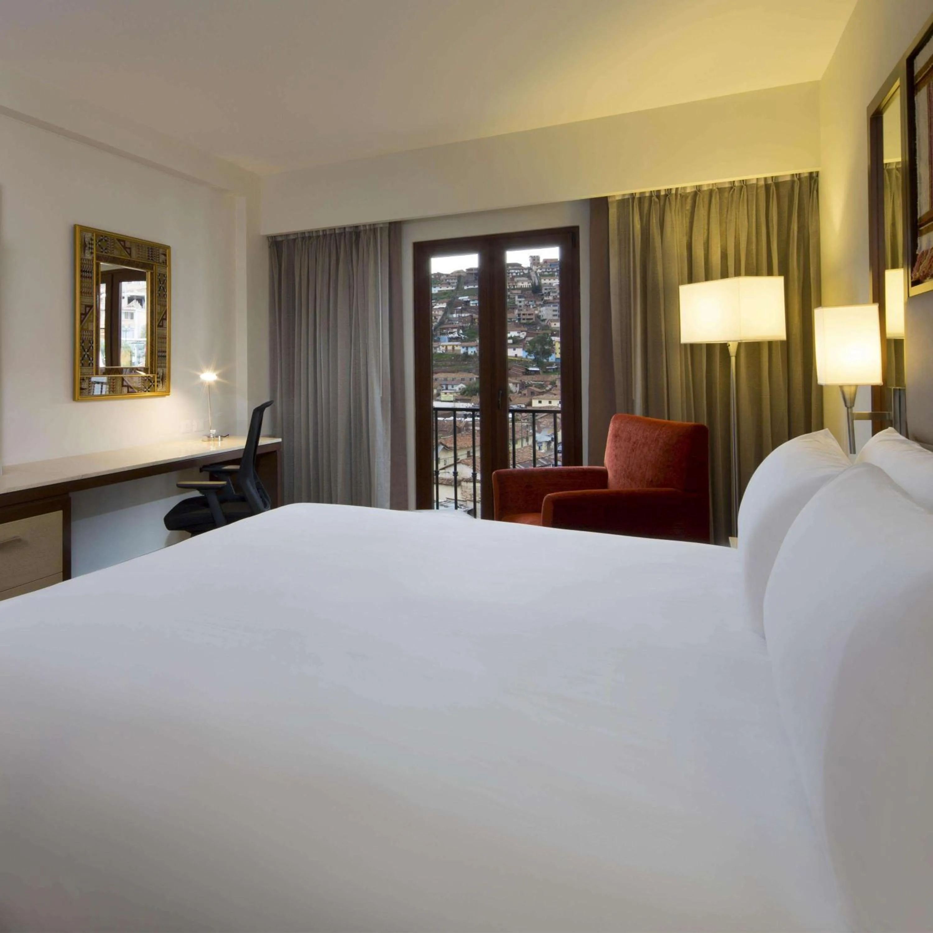 King Room with Scenic View in Hilton Garden Inn Cusco