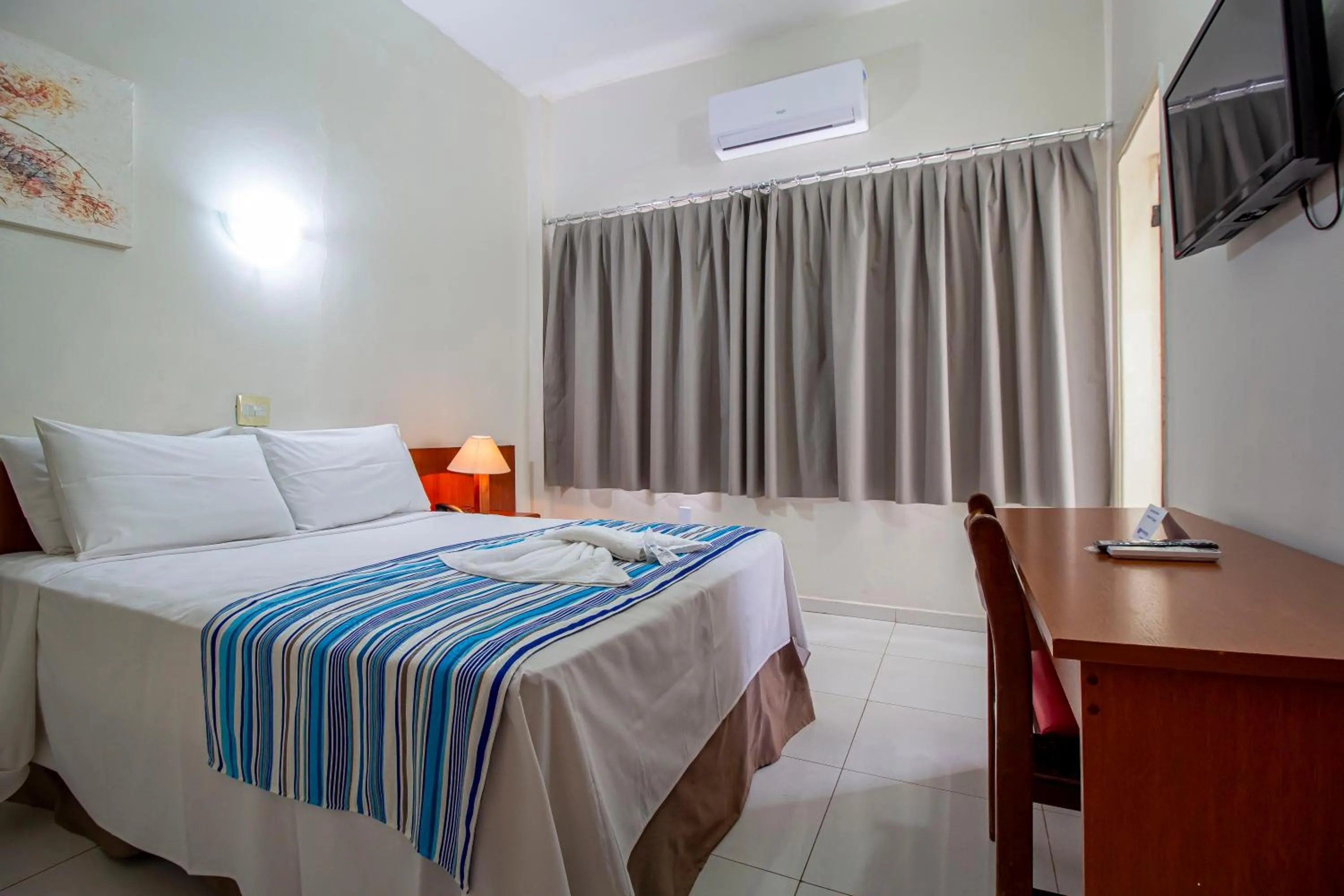 Superior Double Room in Hotel Dan Inn Barretos by Nacional Inn