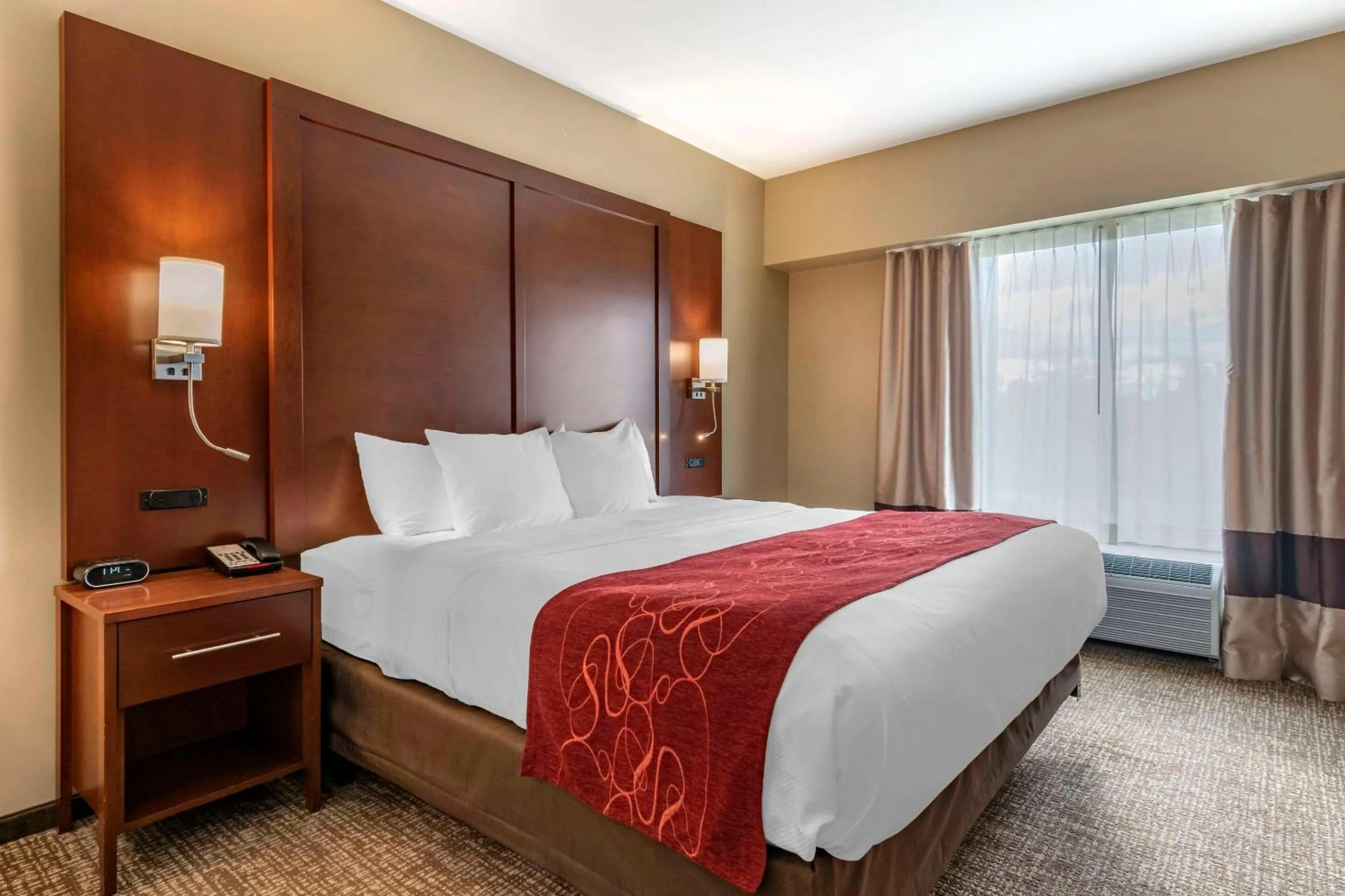 King Suite in Comfort Suites Manheim - Lancaster