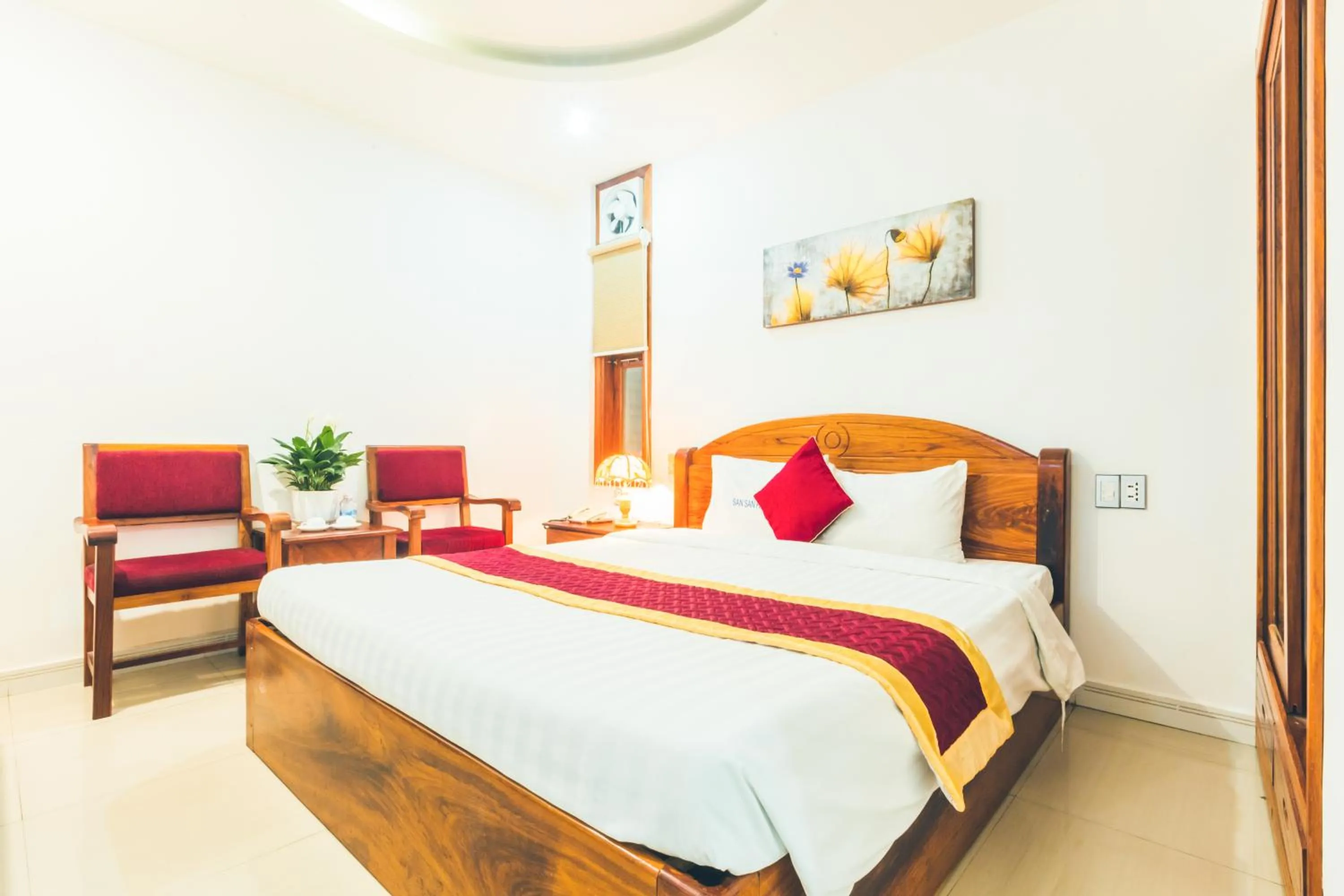 Superior Double Room in San San Hotel Da Nang