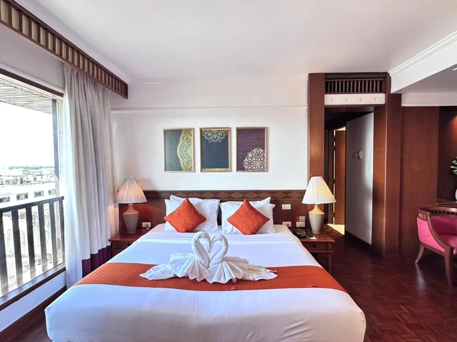 Deluxe Room (2 Adults + 1 Child) in Wienglakor Hotel Lampang