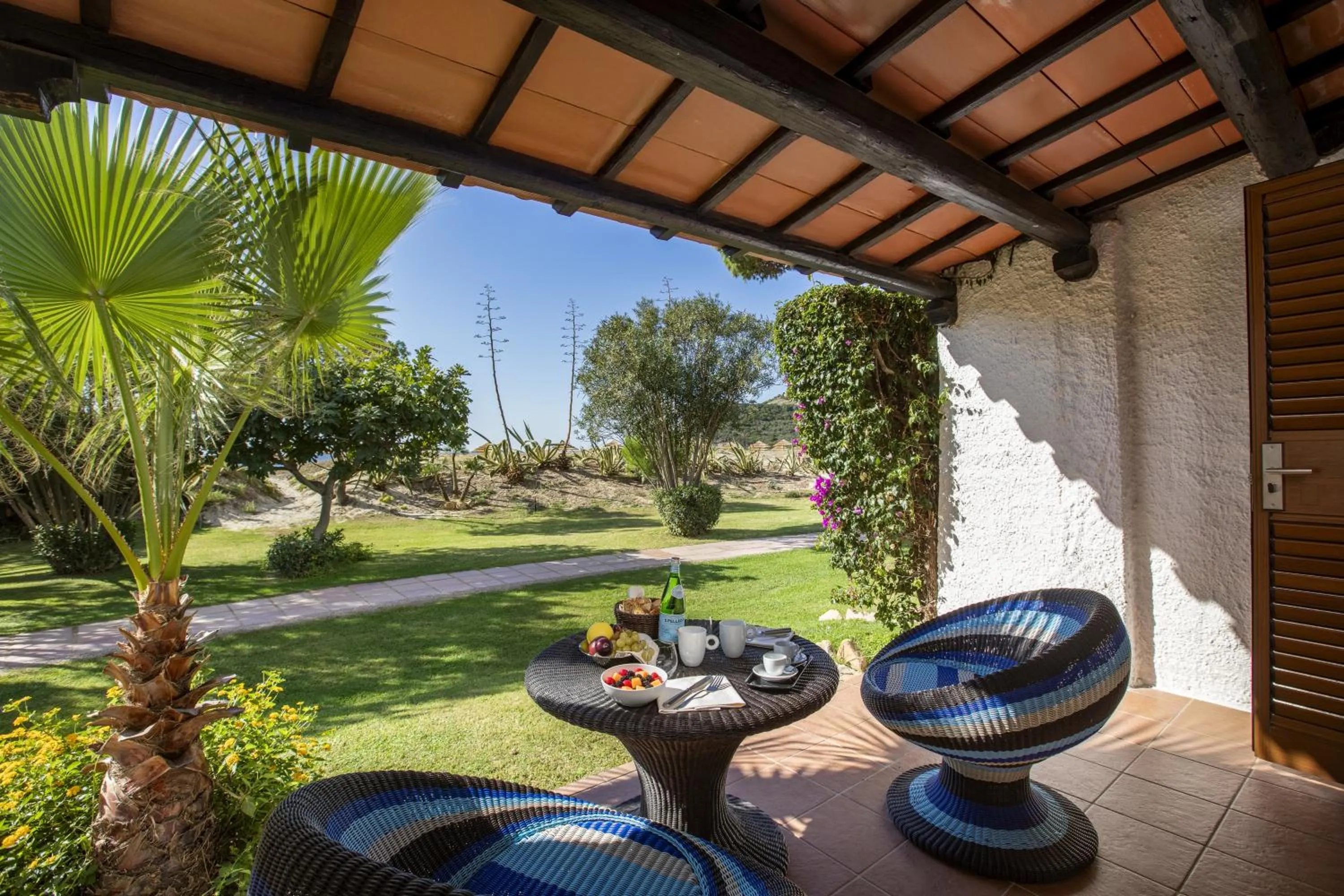 Deluxe Double Room in Cormoran Hotel & Residence