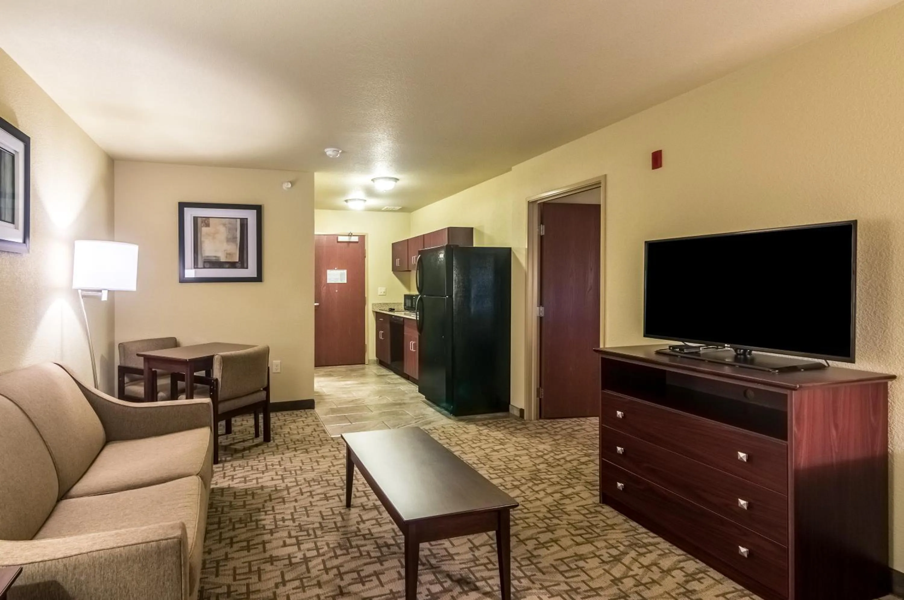 One-Bedroom Suite in Cobblestone Inn & Suites - Lakin