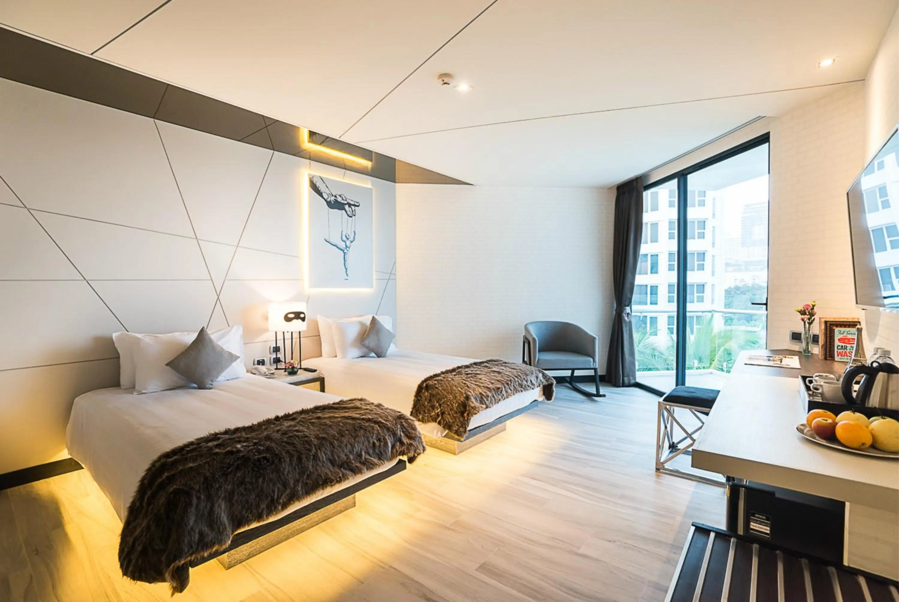 Deluxe Twin Room with Sea View in Mera Mare Pattaya