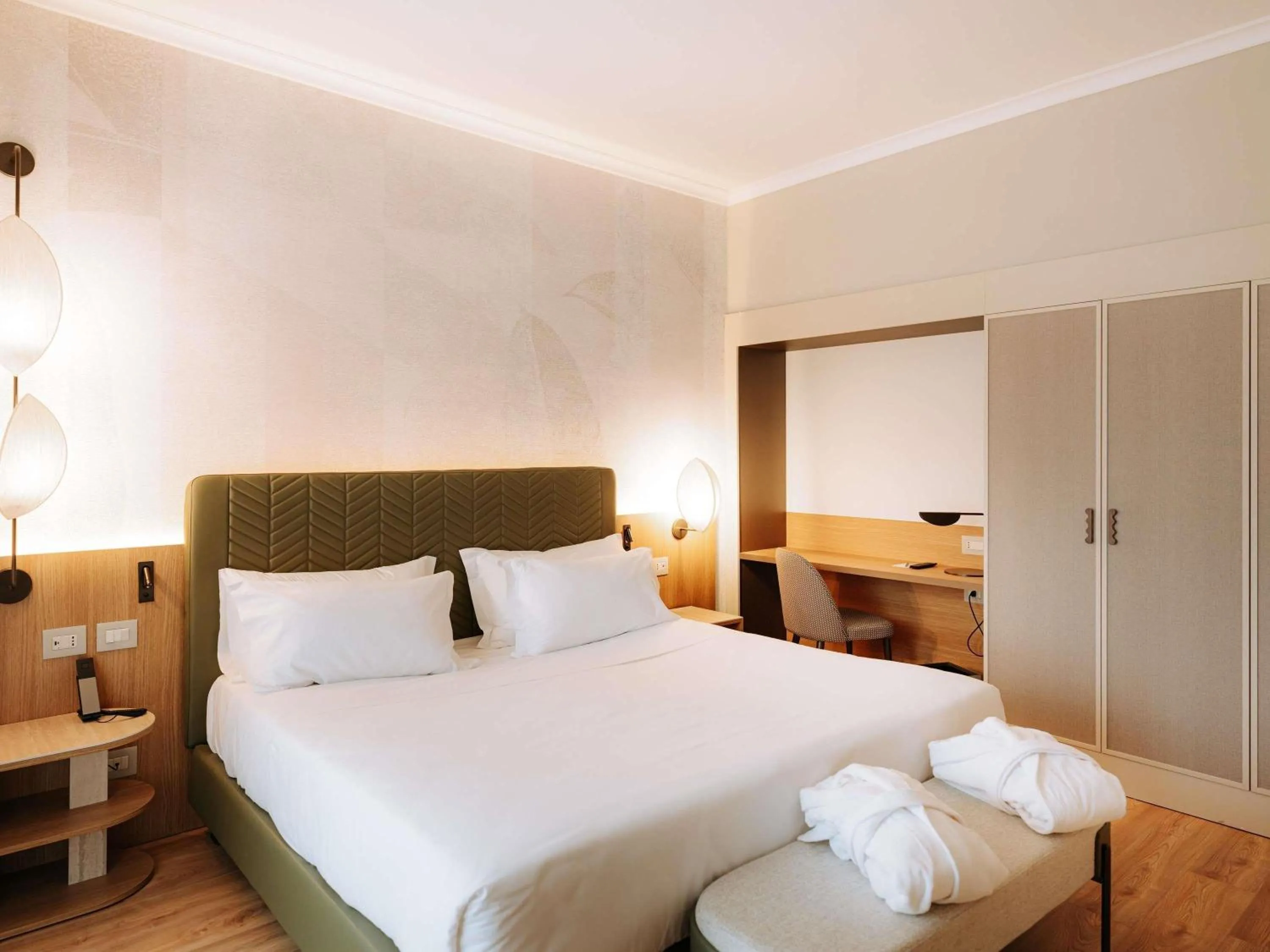 Executive Suite in Mövenpick Hotel Bari