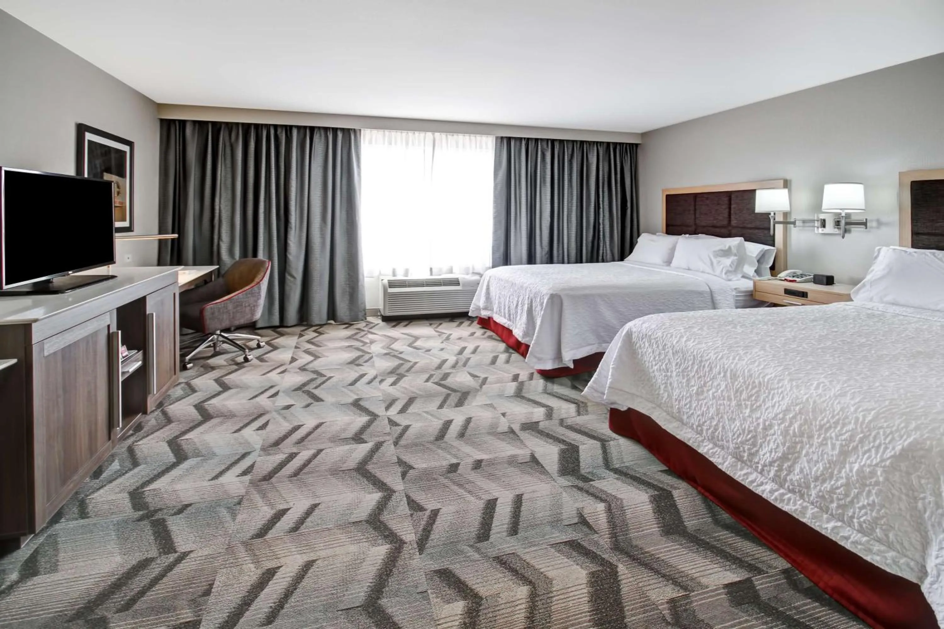 Queen Room with Two Queen Beds and Roll-In Shower - Mobility and Hearing Access/Non-Smoking in Hampton Inn & Suites - Medicine Hat