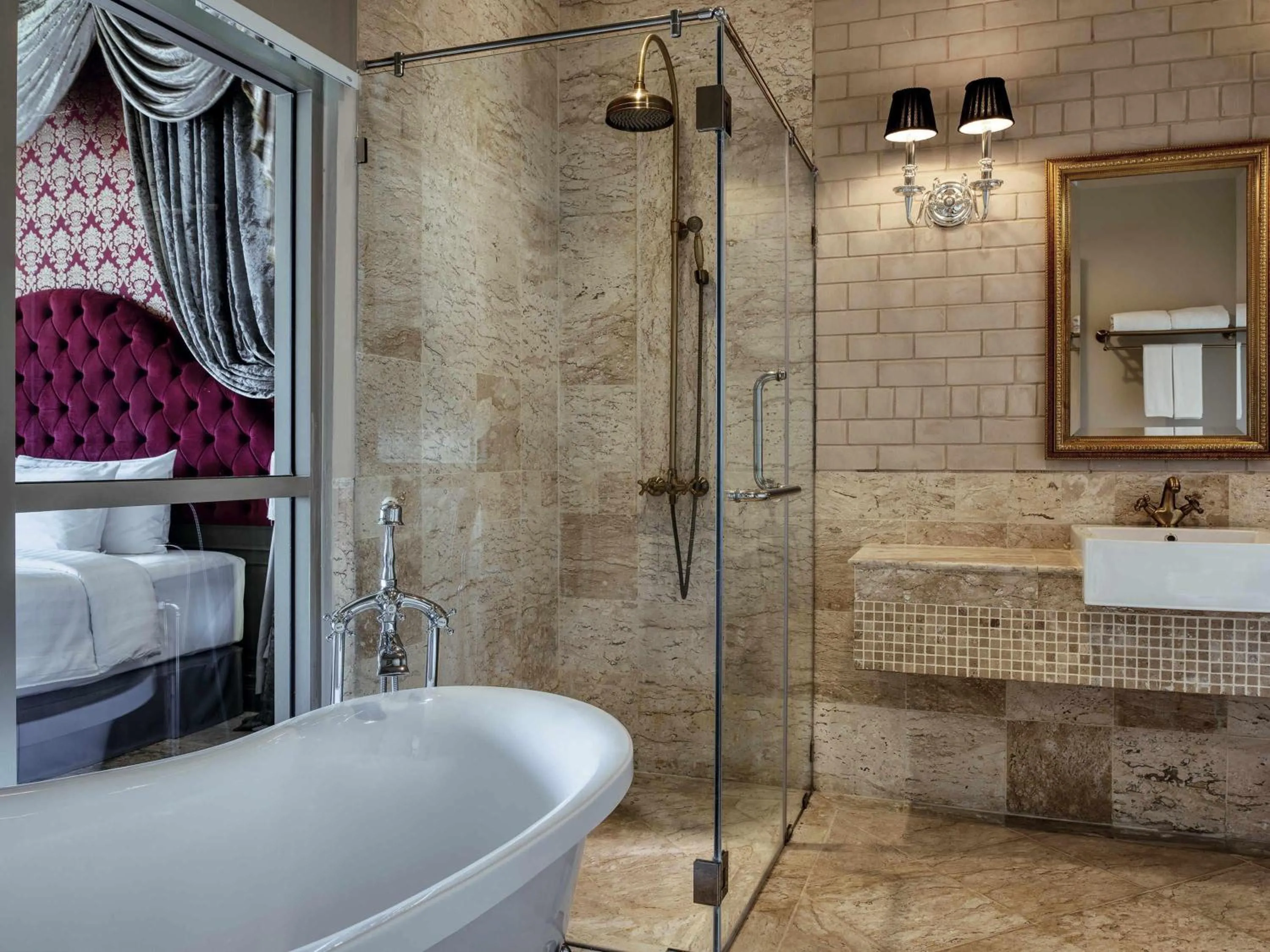 Executive Deluxe Twin Room in Mövenpick Resort Khao Yai