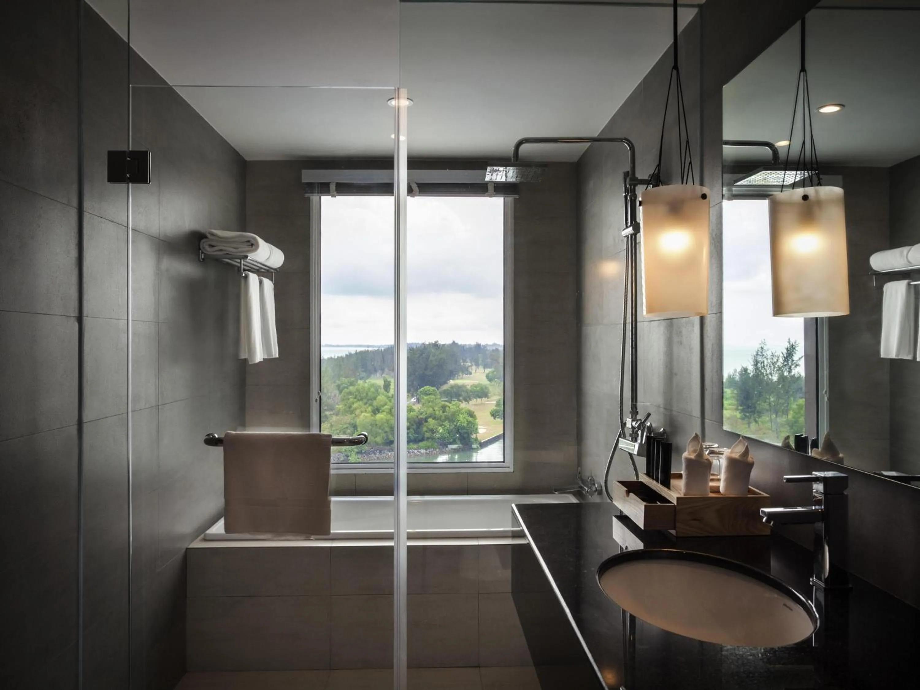 Superior King Room with City View in Pullman Miri Waterfront