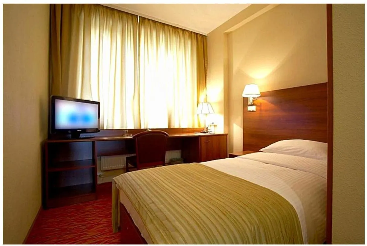 Standard Double Room in Hotel Sarawan
