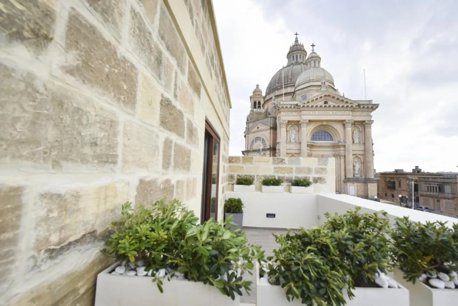 Penthouse Suite in Quaint Boutique Hotel Xewkija