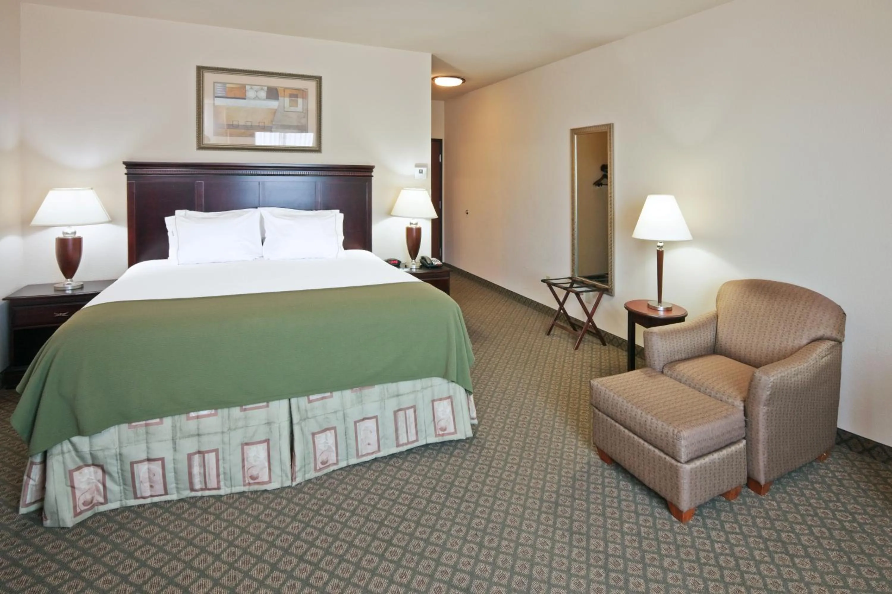 Standard Room in Holiday Inn Express Hotel and Suites Corsicana I-45 by IHG