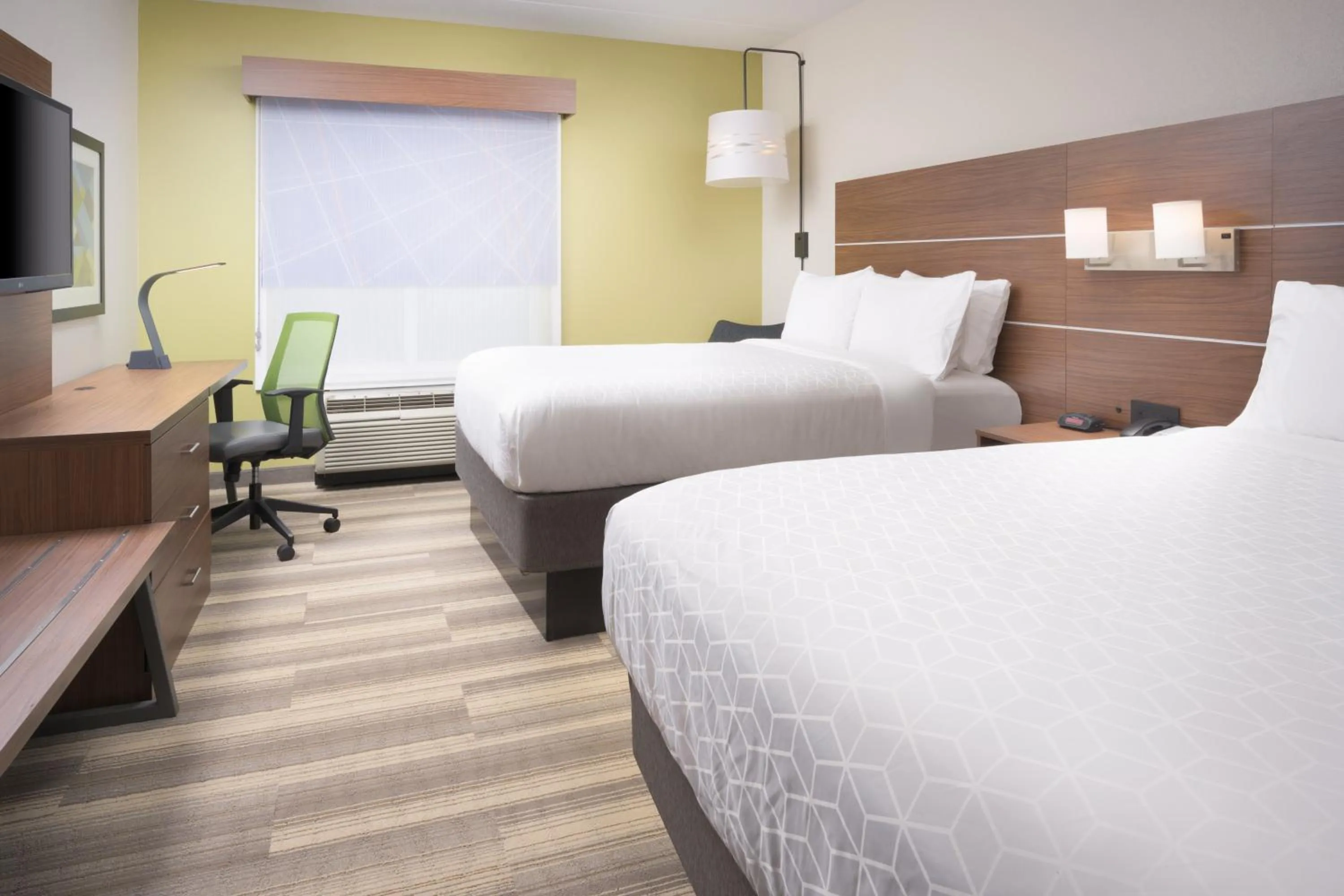 Standard Room in Holiday Inn Express Hotel & Suites Chattanooga Downtown by IHG