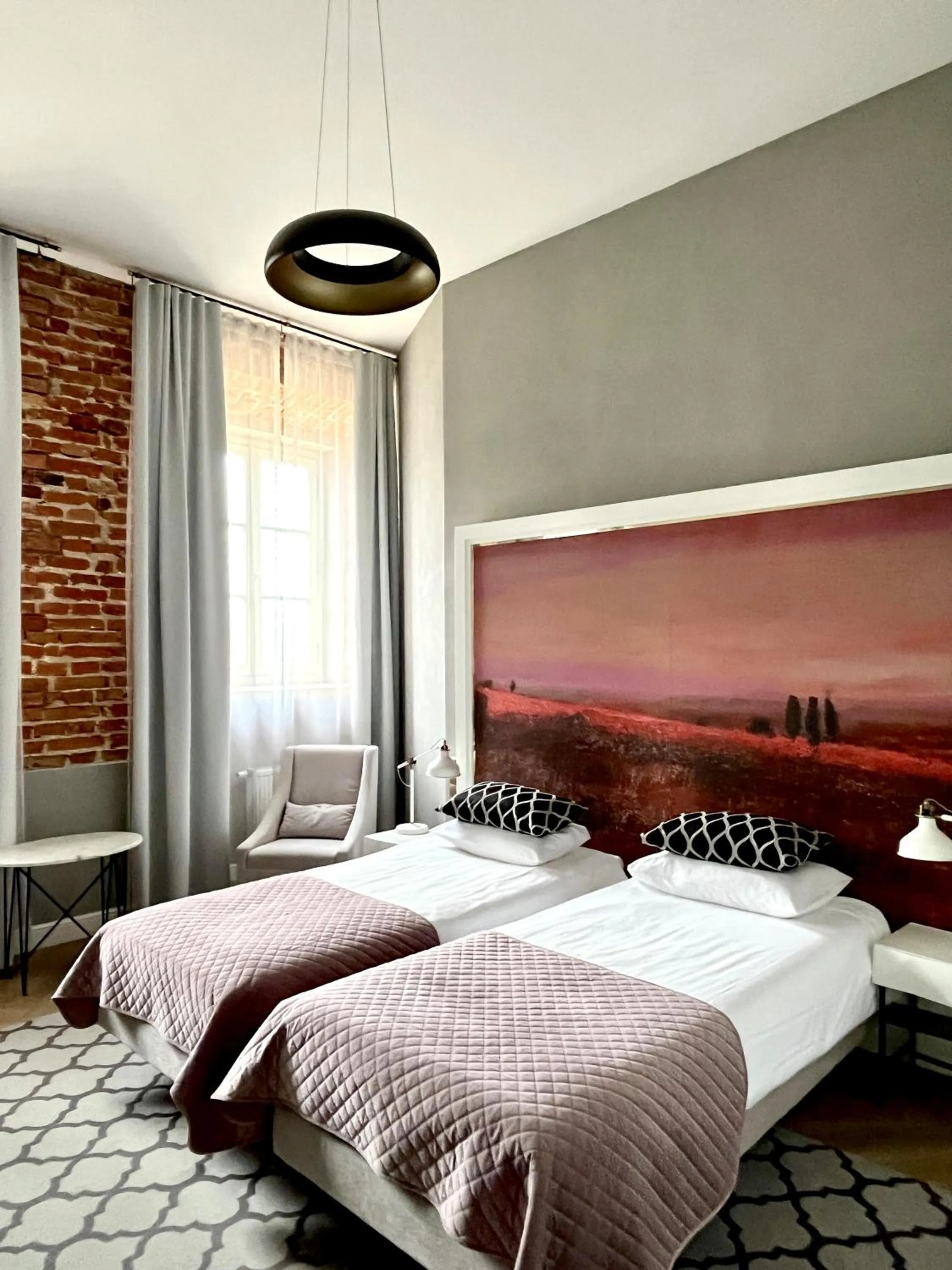 Triple Room with historic brick in Zamek Janów Podlaski