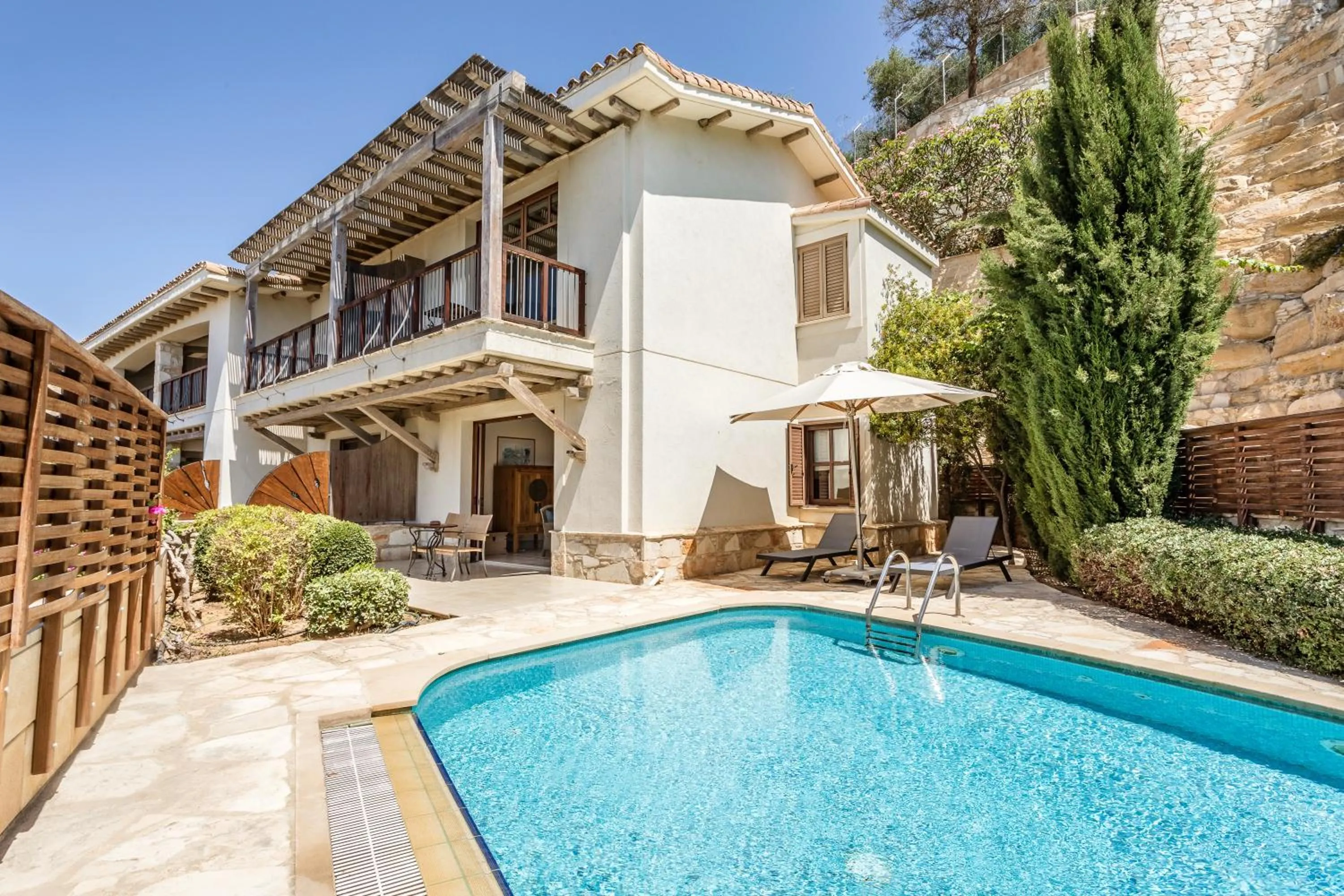 Executive Suite Sea View Eagle's Nest with a Private Pool in Columbia Beach Resort