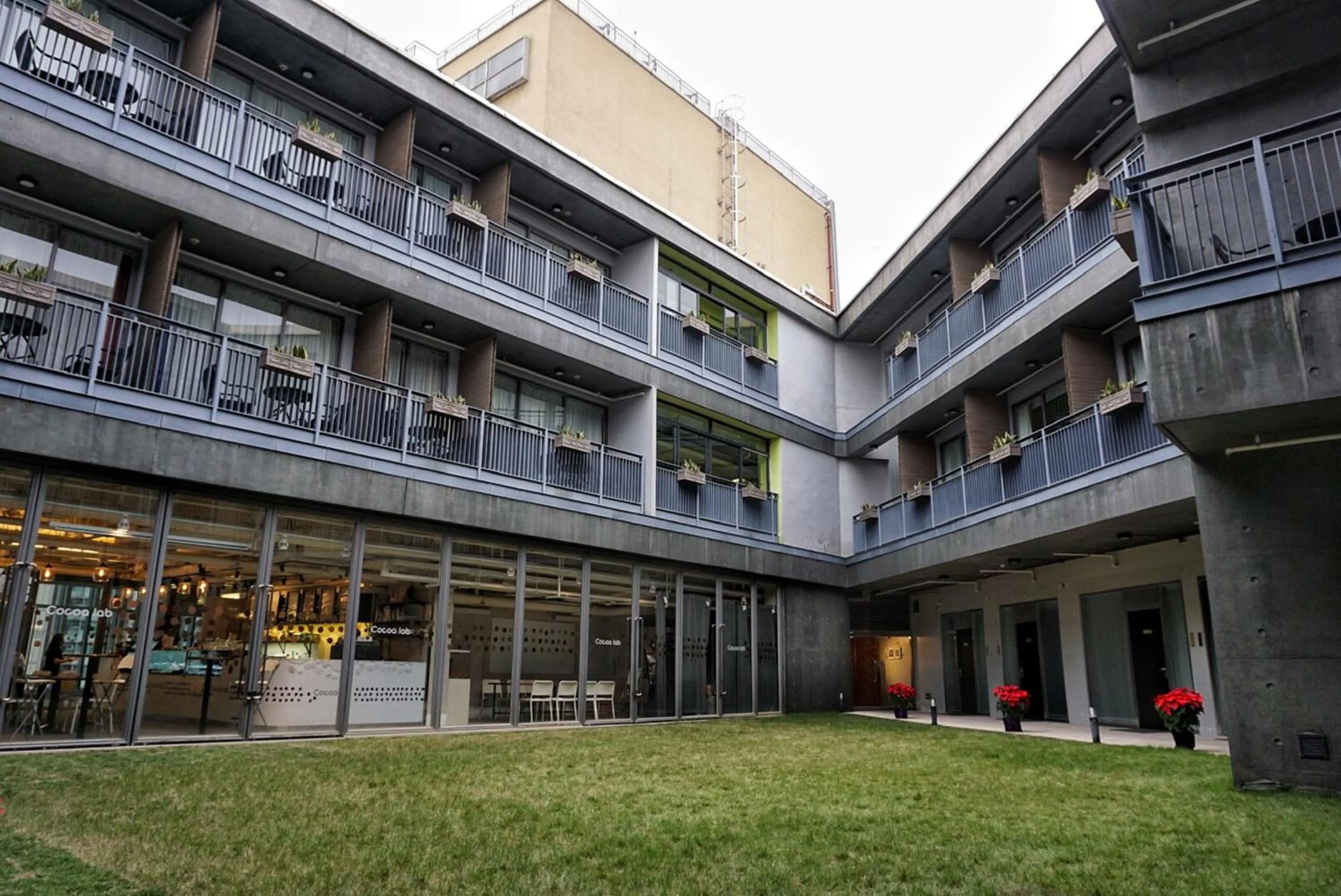 Twin Room with Balcony in Y Loft