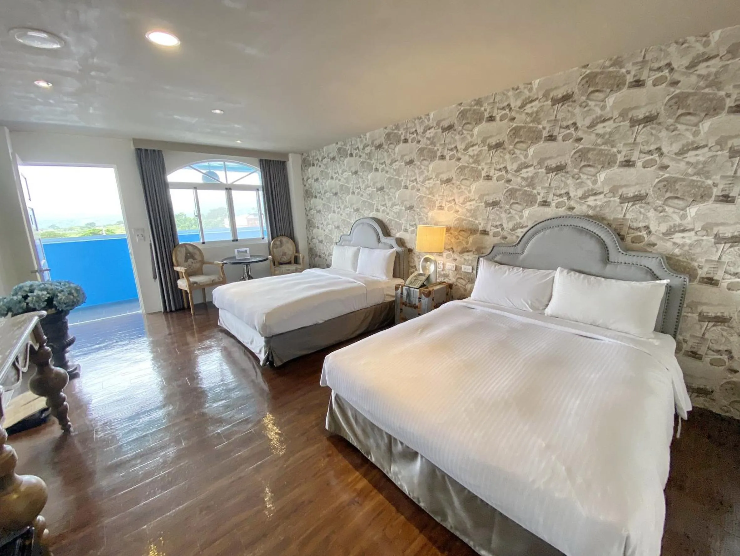 Comfort Quadruple Room in Jinhue Hotel