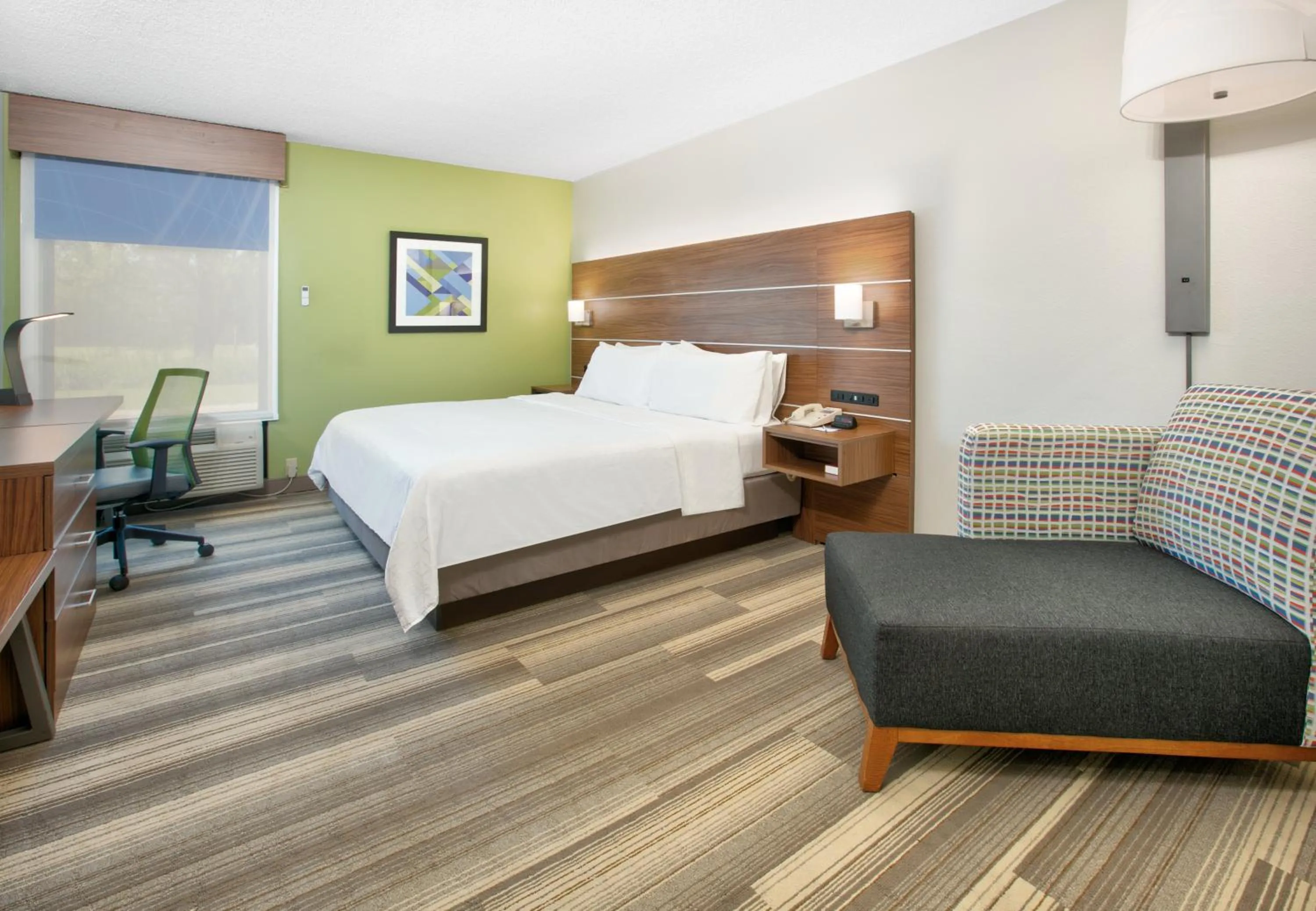 Queen Room - Disability Access in Holiday Inn Express - Hope by IHG