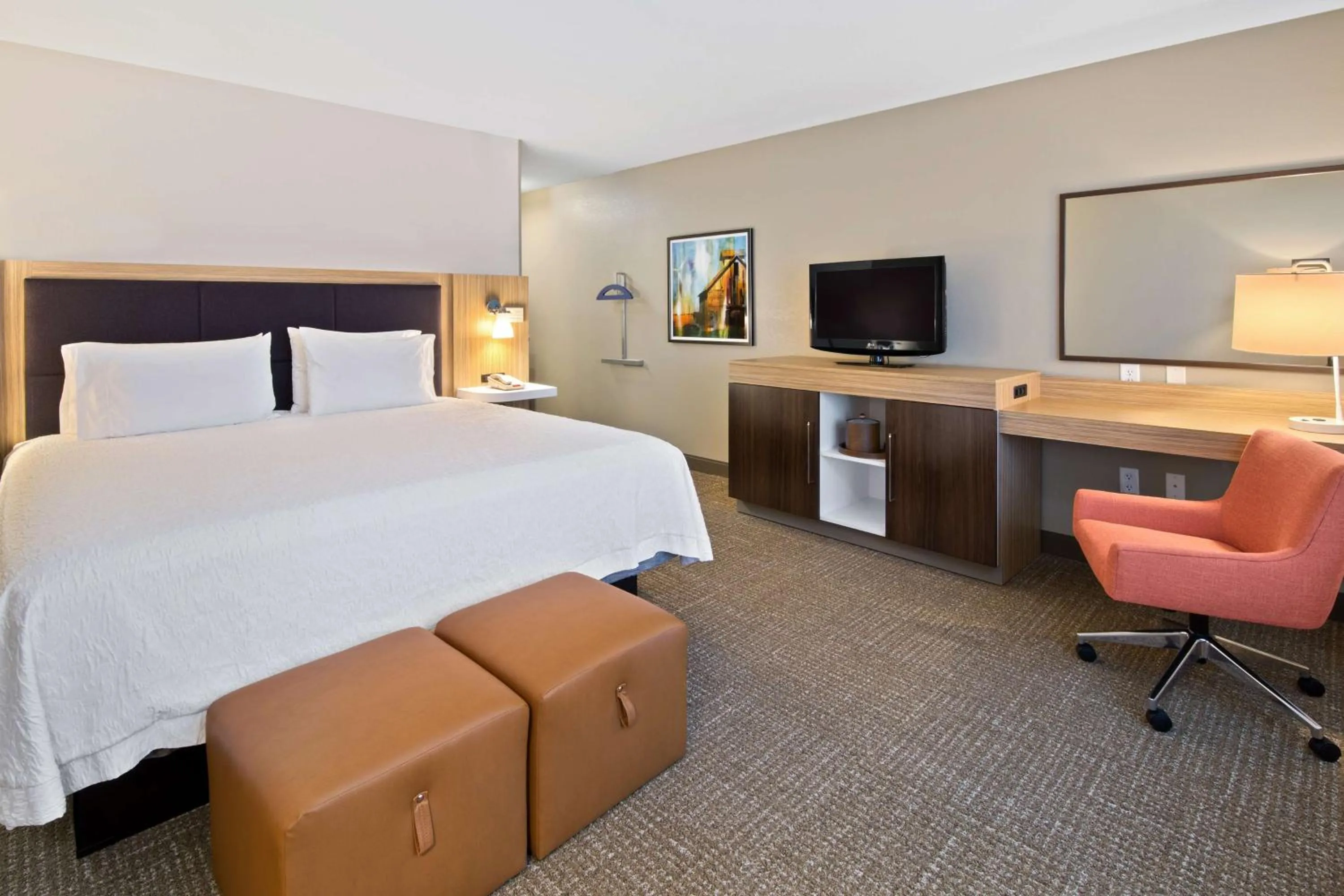 King Room with Accessible Tub - Mobility and Hearing Access/Non-Smoking in Hampton Inn & Suites by Hilton Walla Walla