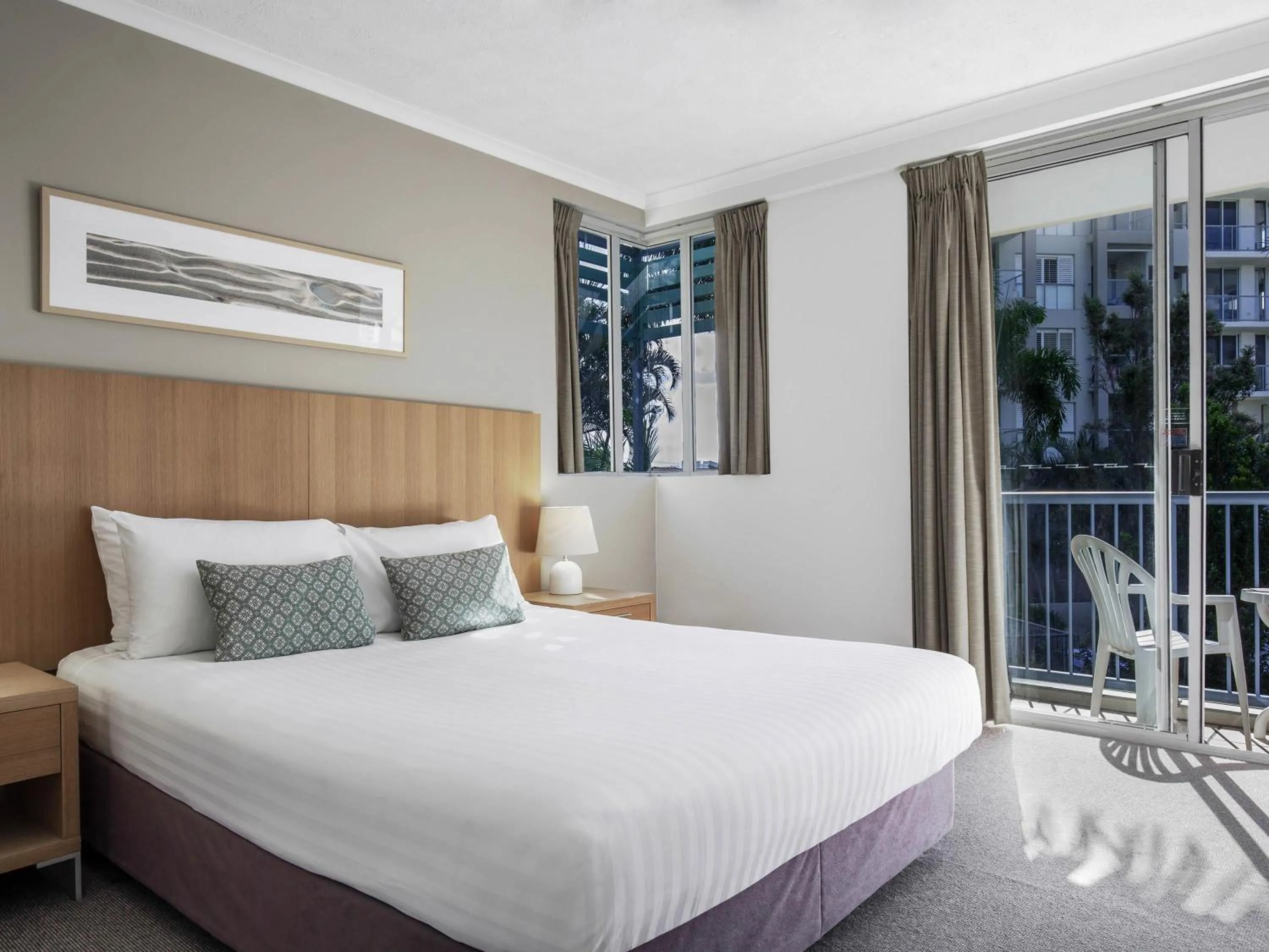 One-Bedroom Suite in BreakFree Diamond Beach