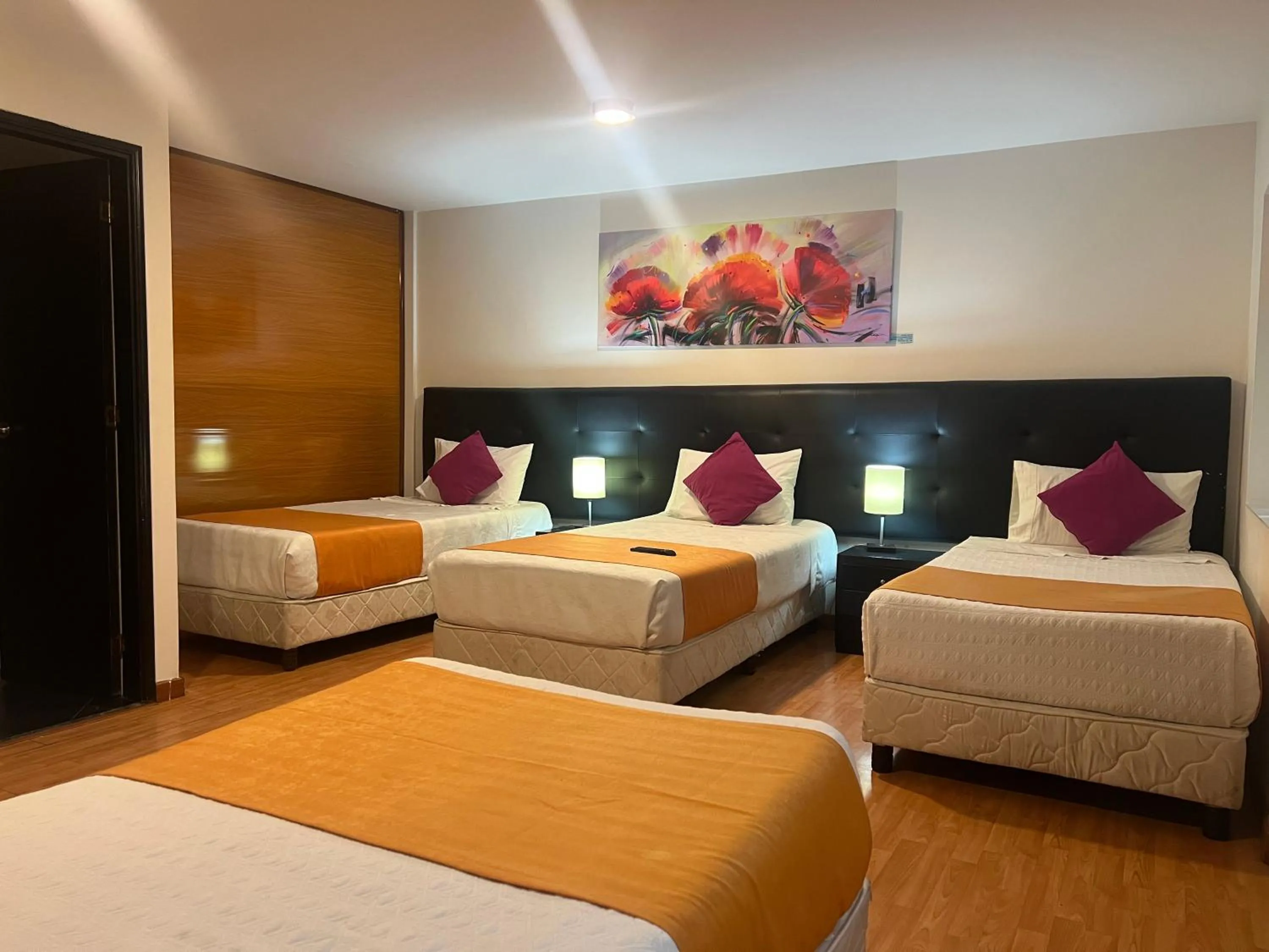 Quadruple Room in Hotel Ferias Park